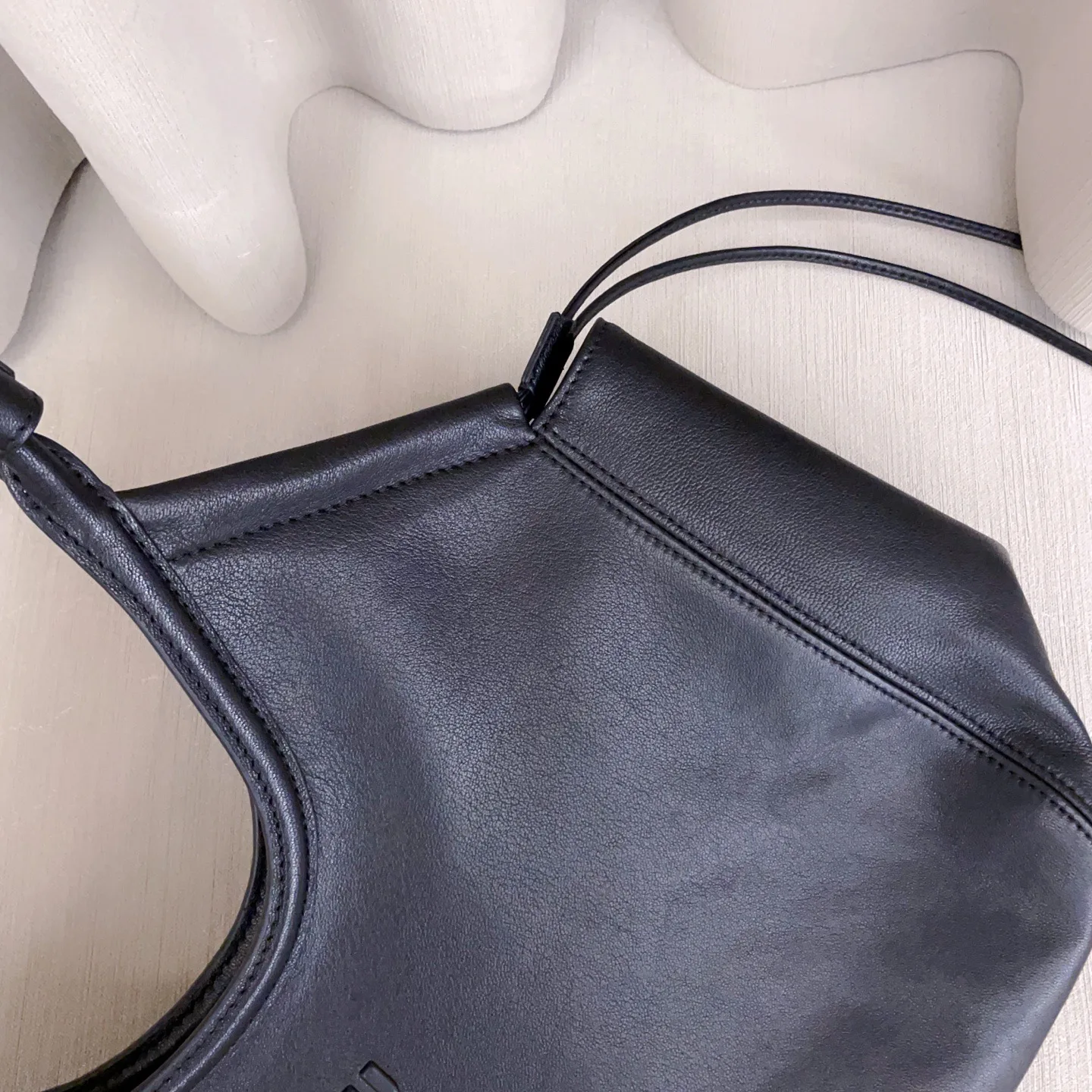 Классические Сумки Женские Miu Miu 18248086