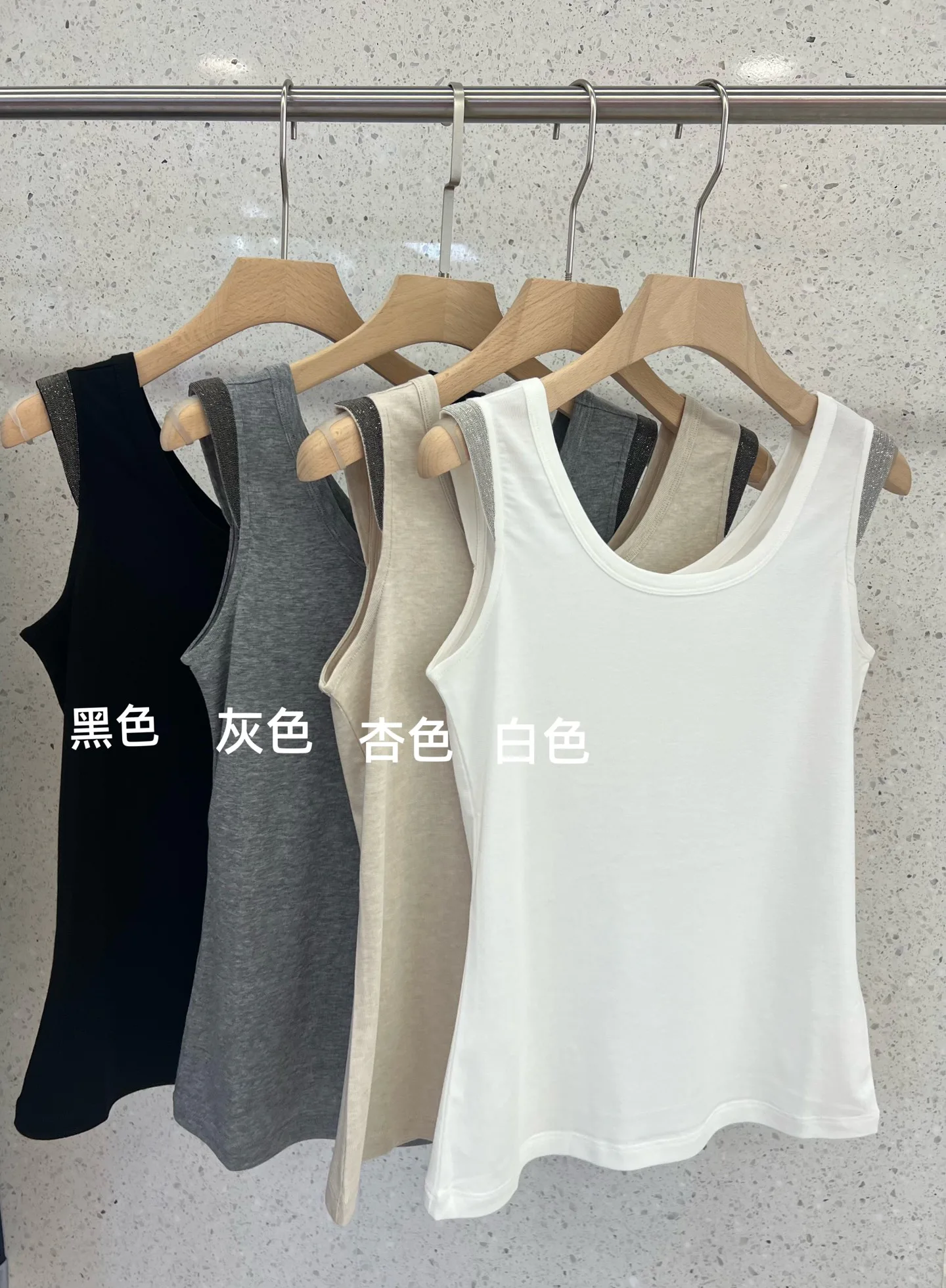 Жилеты Женские Brunello Cucinelli 11671700