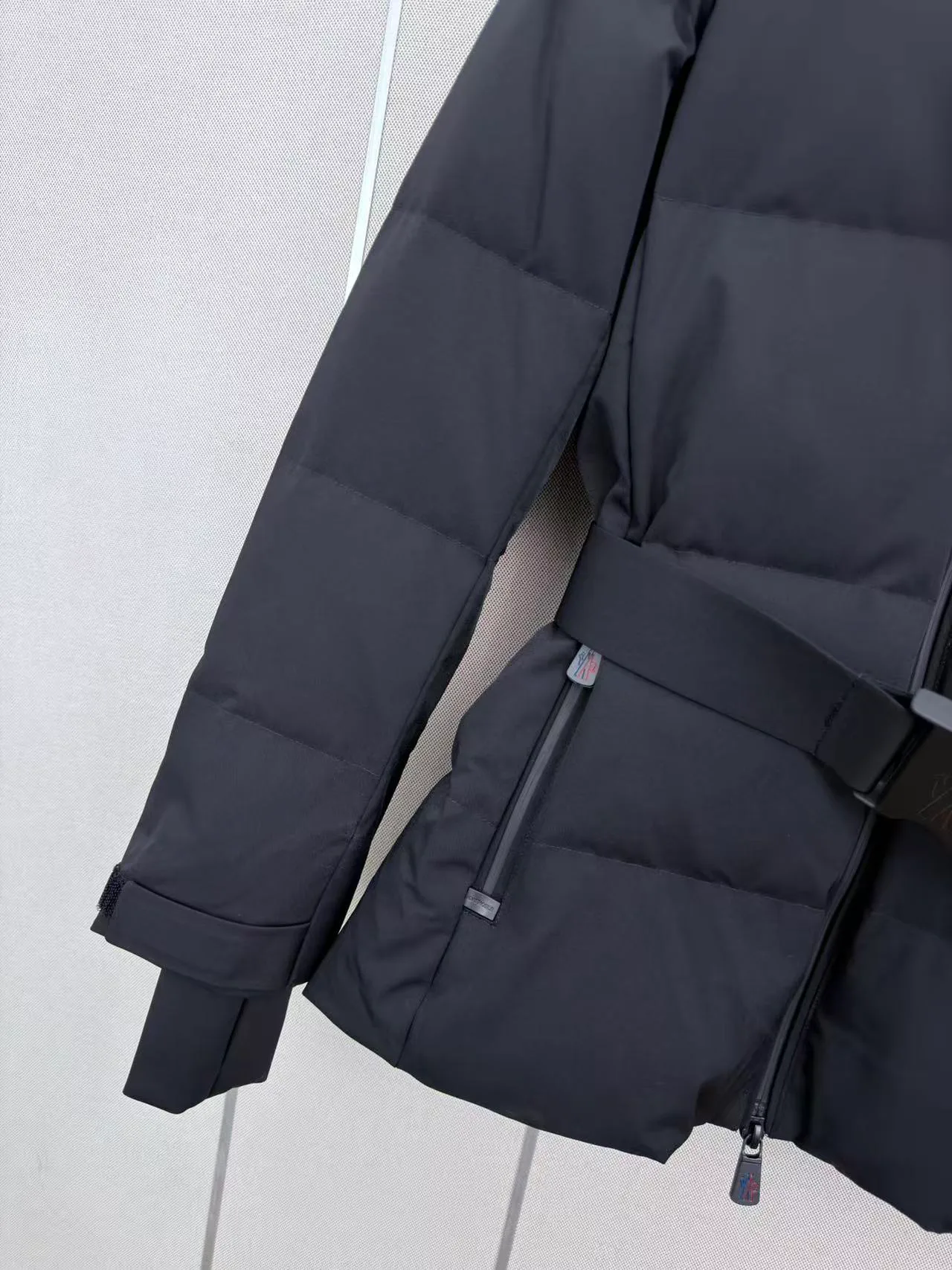 Куртки И Пуховики Женские Moncler 19247634