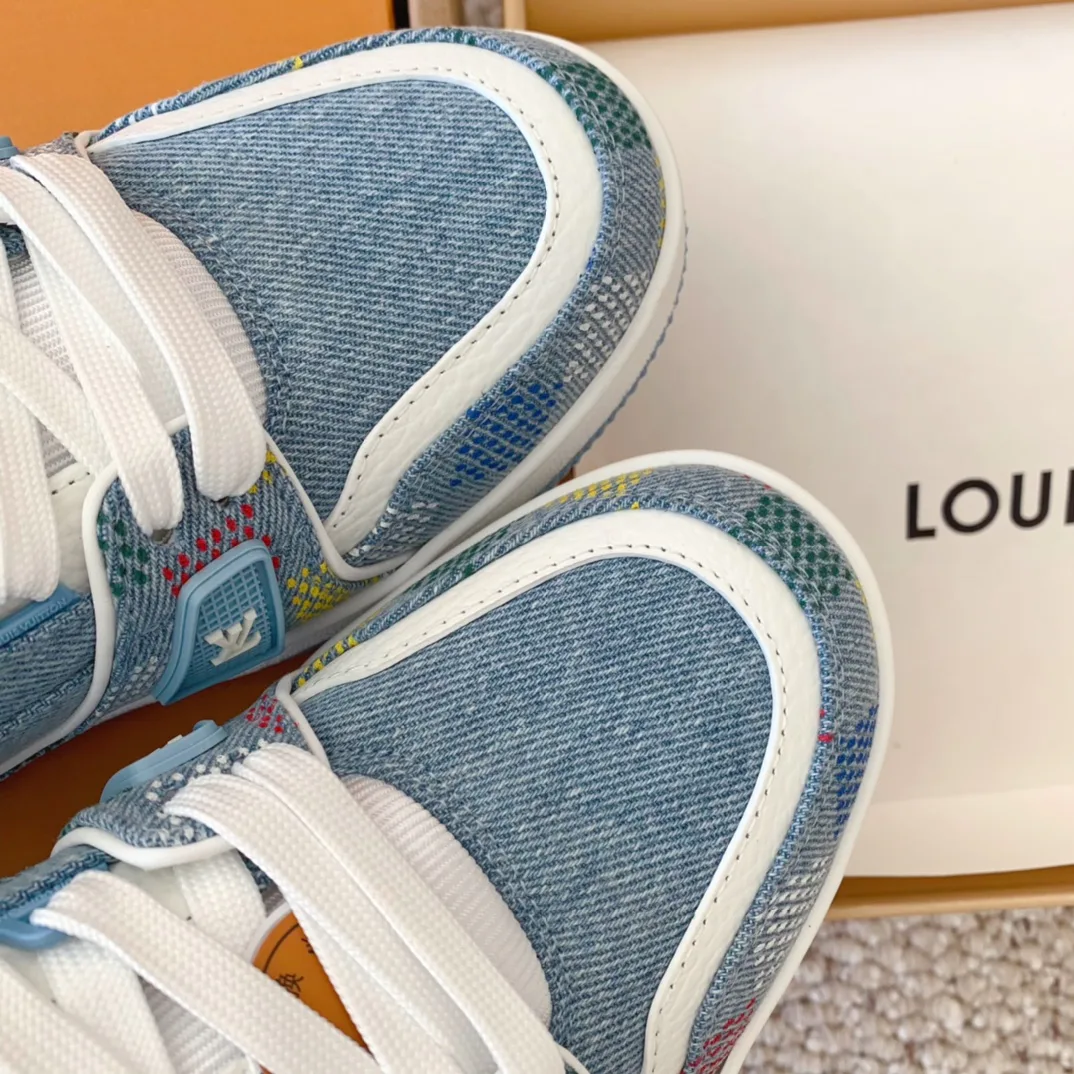 Кроссовки Женские Louis Vuitton 18625689