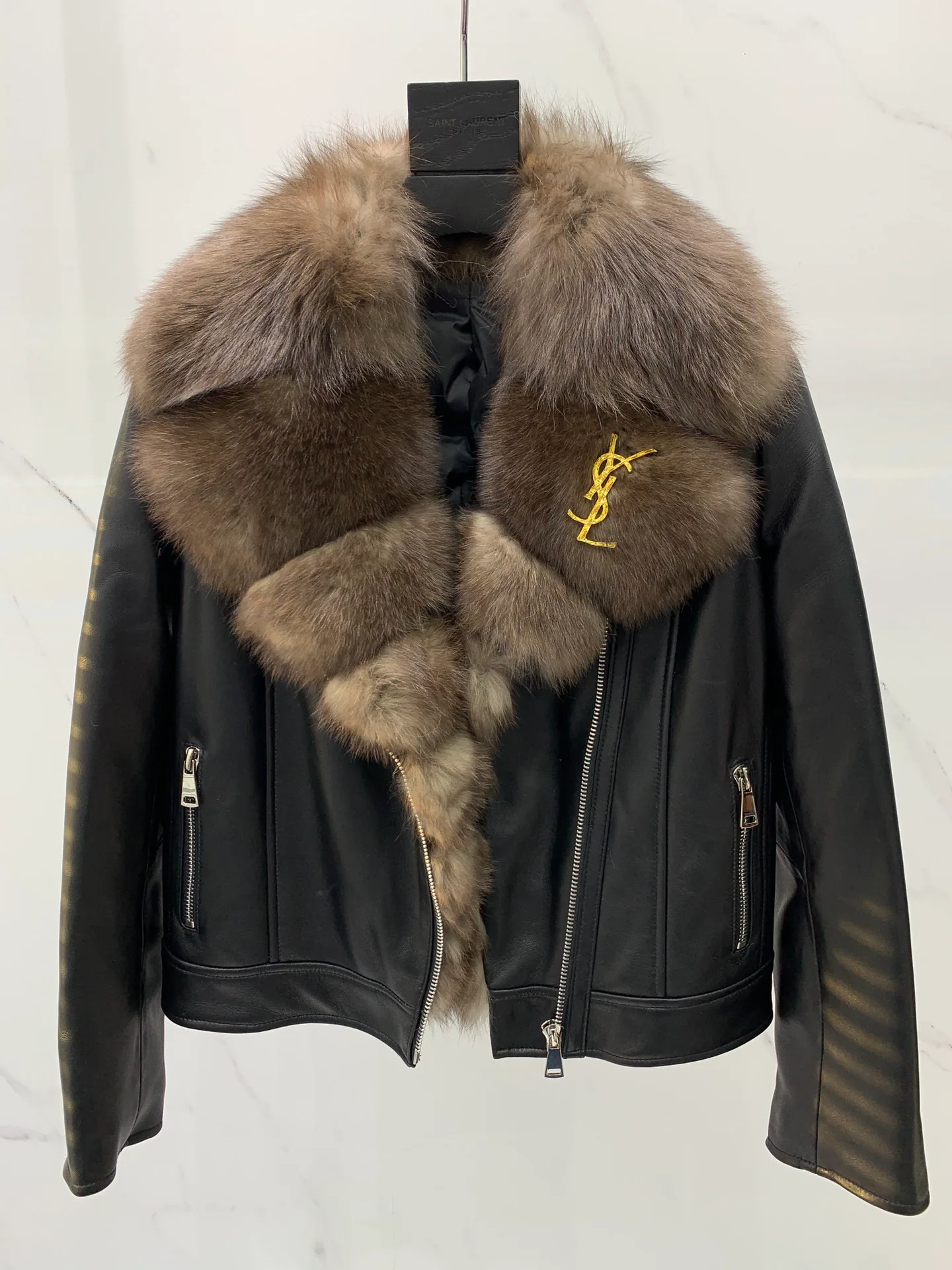 Кожаные Куртки И Дублёнки Женские Saint Laurent 5618065