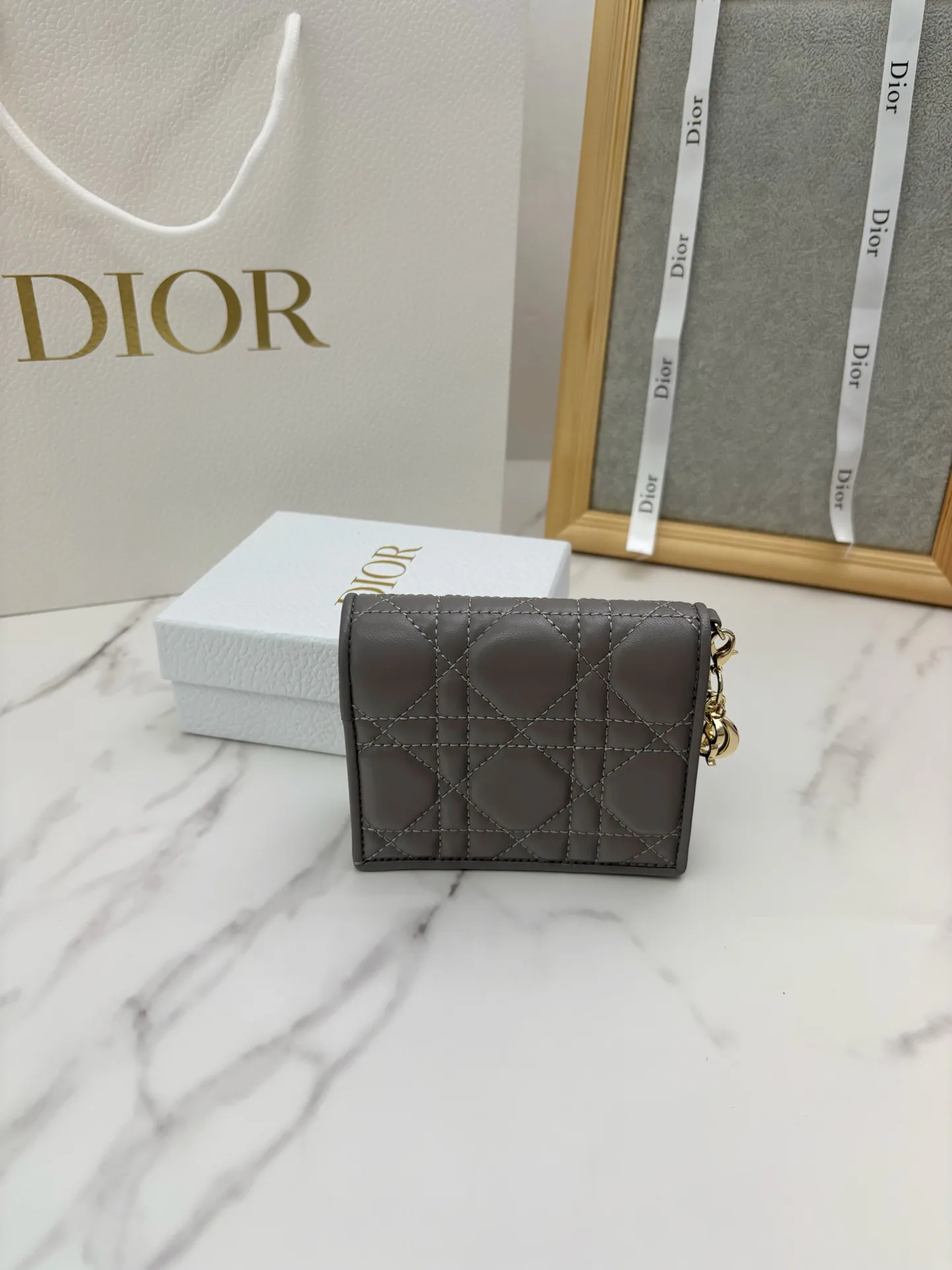 Клатчи Женские Christian Dior 17204375