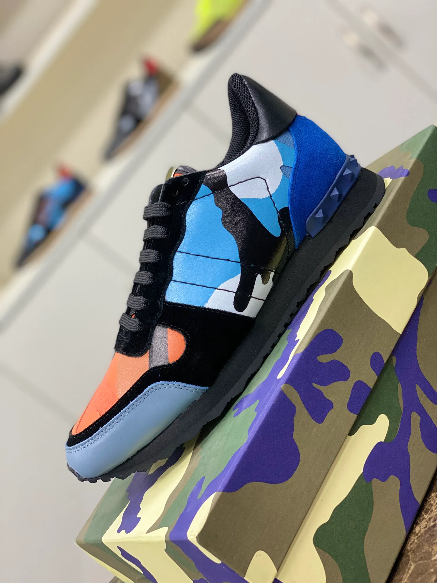 Кроссовки Женские Valentino 10736449