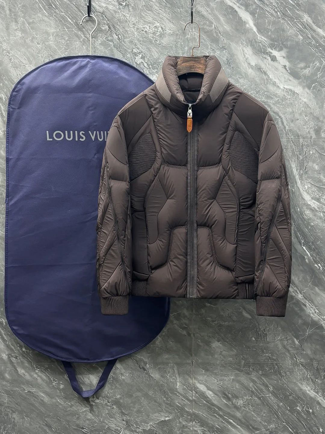 Куртки И Пуховики Мужские Louis Vuitton 4360178