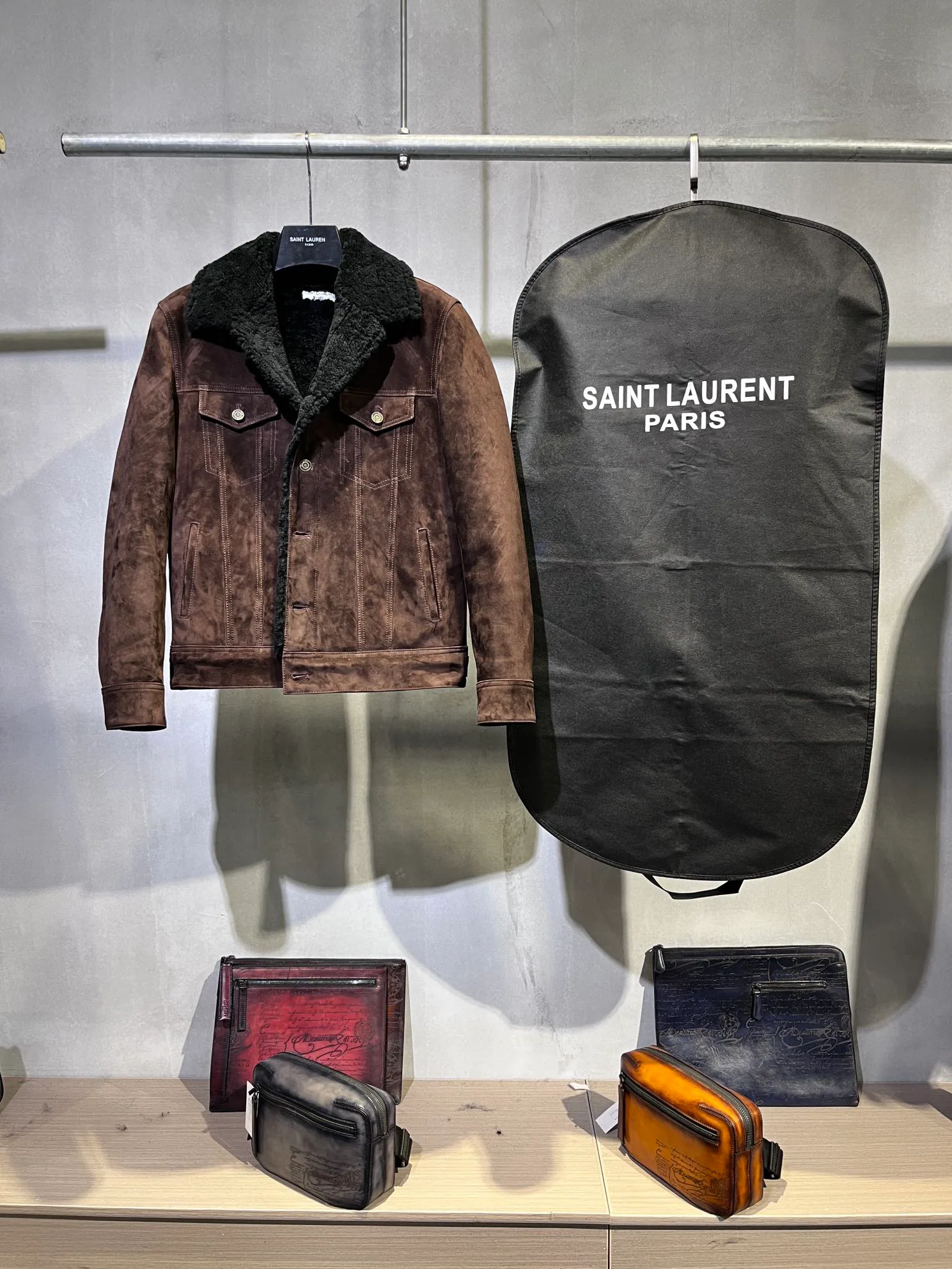 Кожаные Куртки И Дублёнки Мужские Saint Laurent 444223