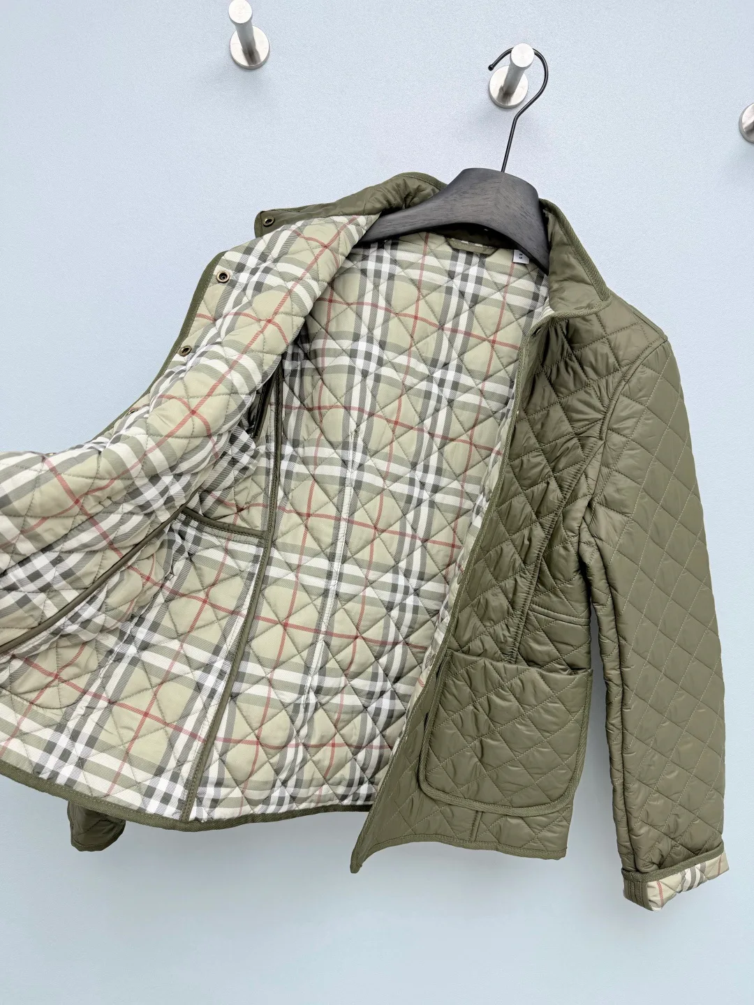 Куртки И Пуховики Женские Burberry 18512944