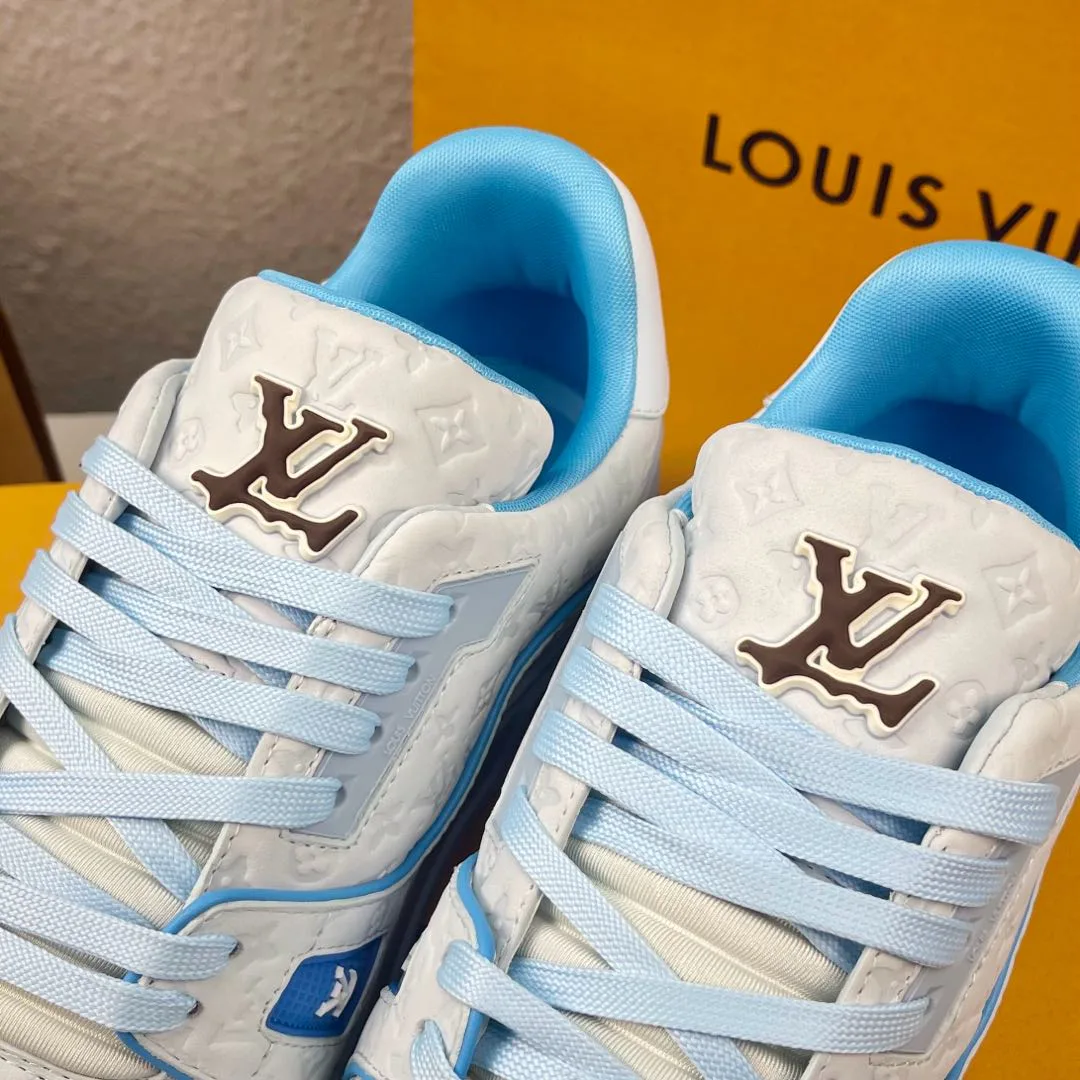 Кроссовки Женские Louis Vuitton 2679372