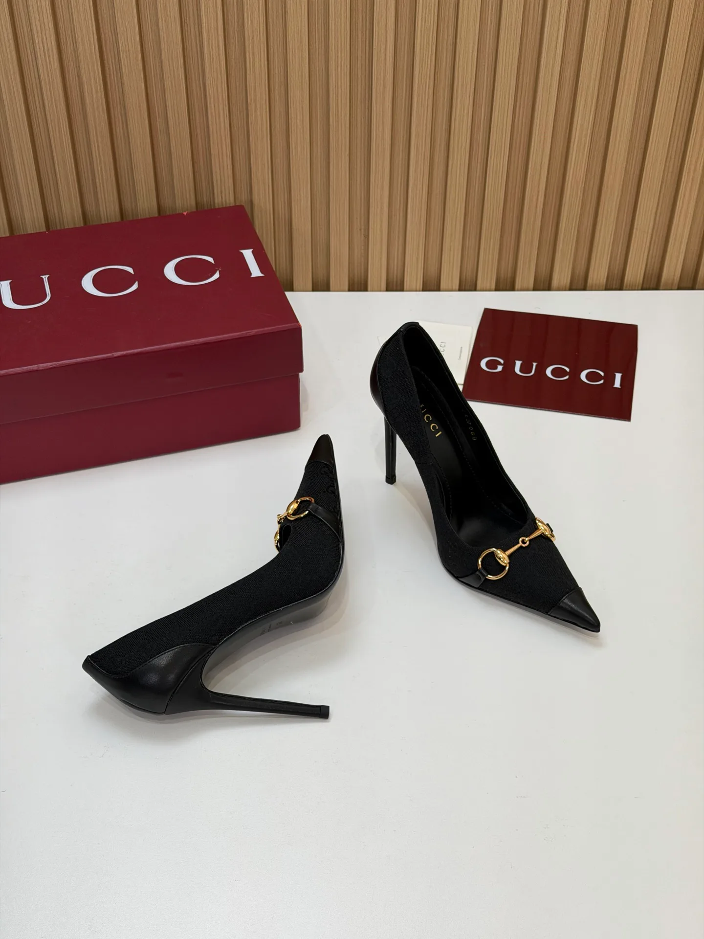 Туфли Женские Gucci 18245479