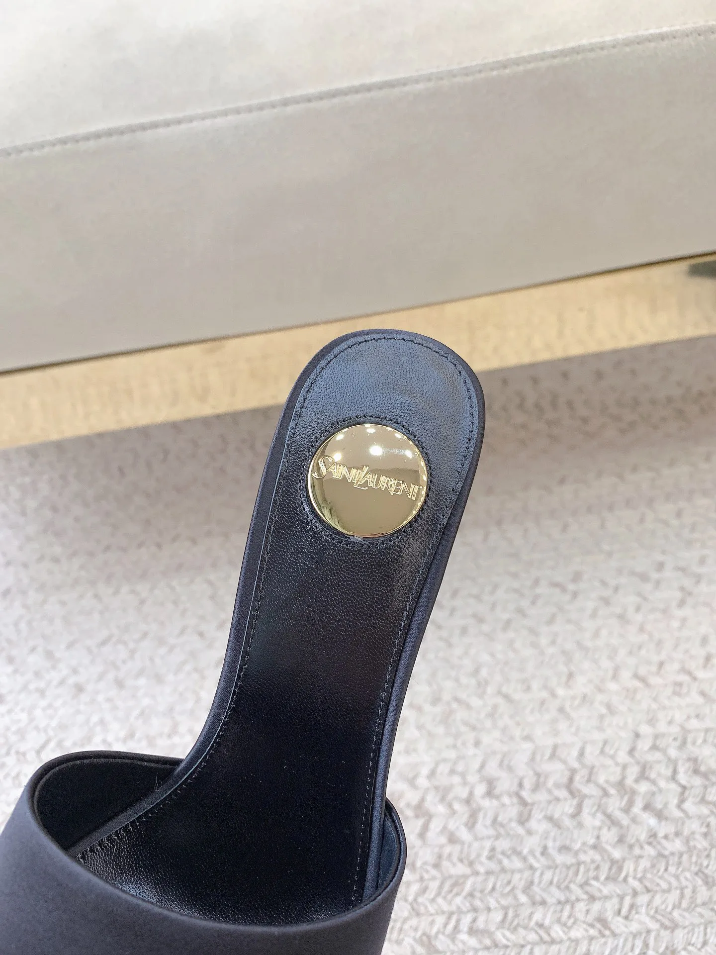 Босоножки Женские Saint Laurent 23835