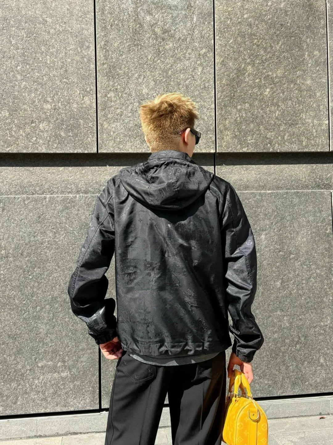 Куртки И Пуховики Женские Louis Vuitton 412810