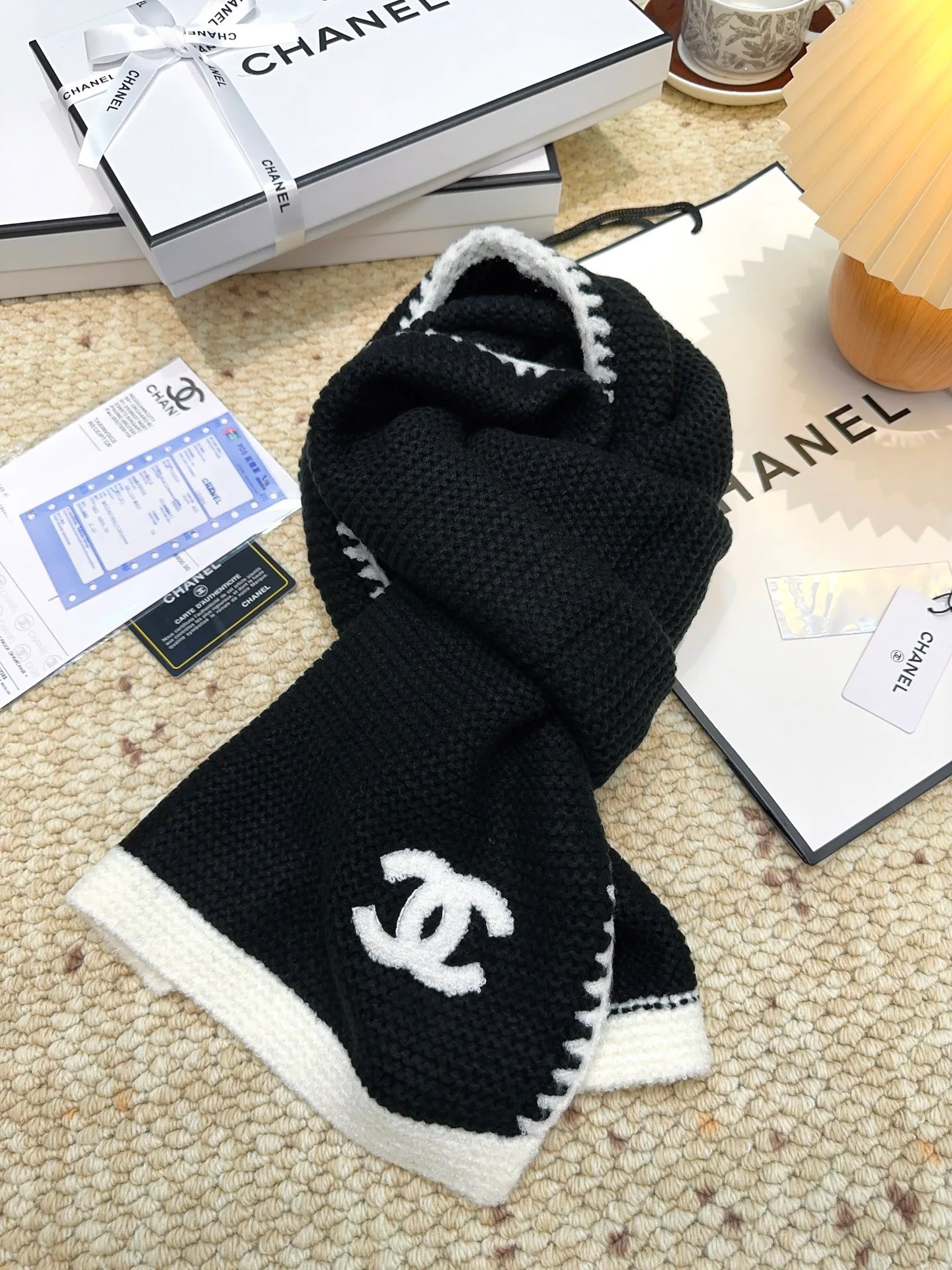 Шарфы Chanel 18105410