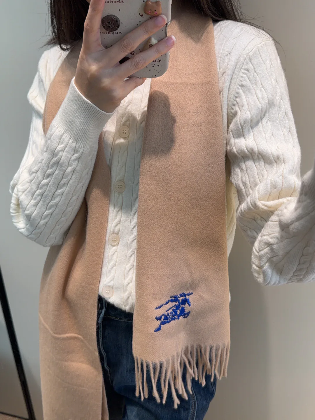 Шарфы Burberry 18449905