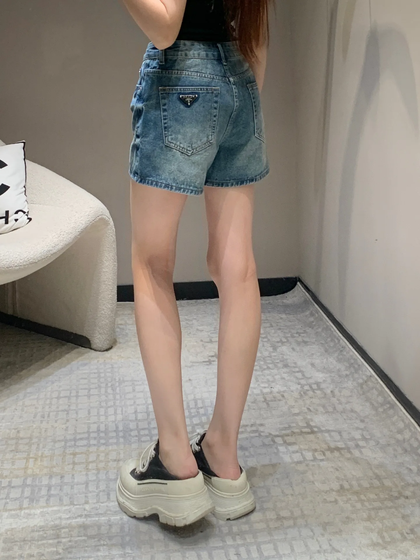 Шорты Женские Prada 12930268