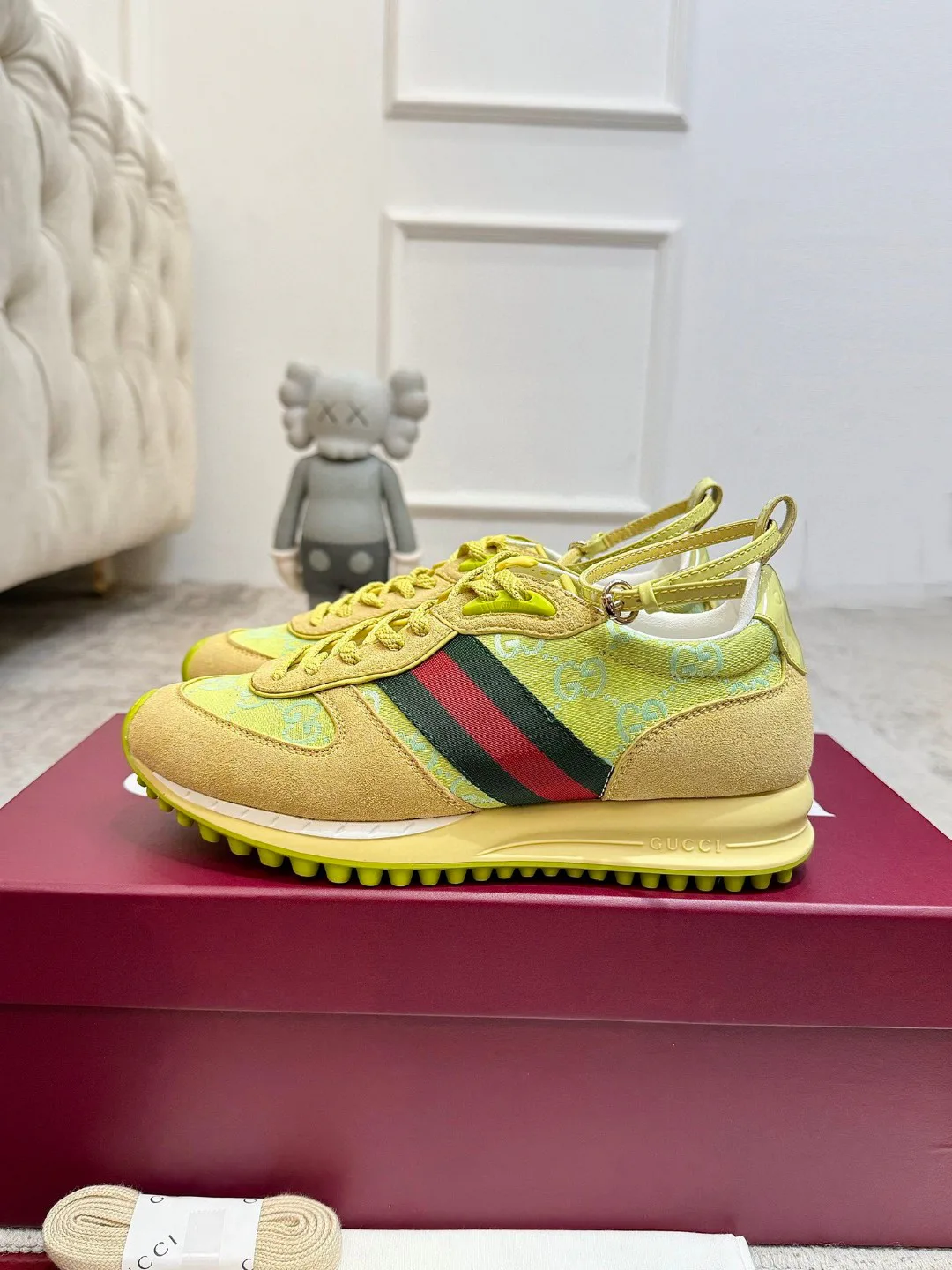 Кроссовки Женские Gucci 944884