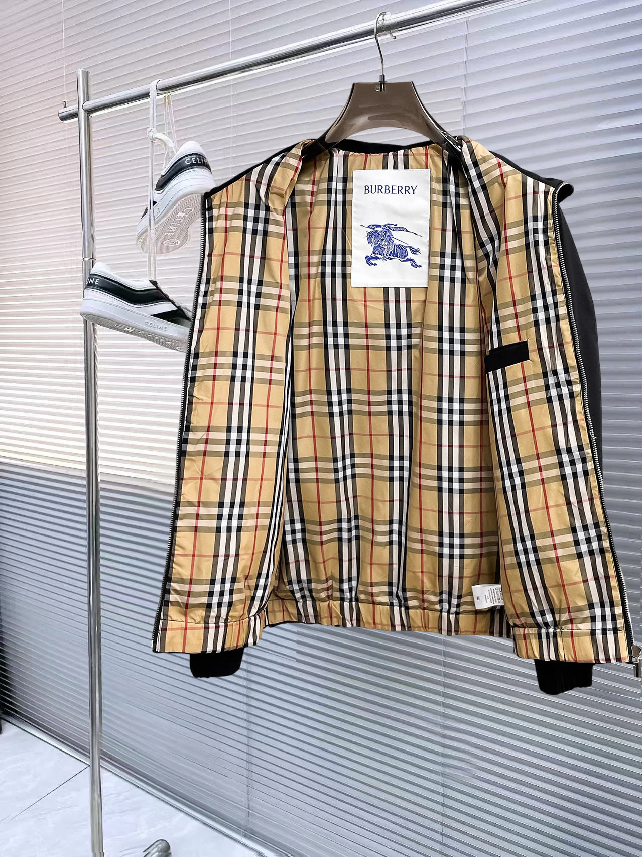 Куртки И Пуховики Мужские Burberry 17924247