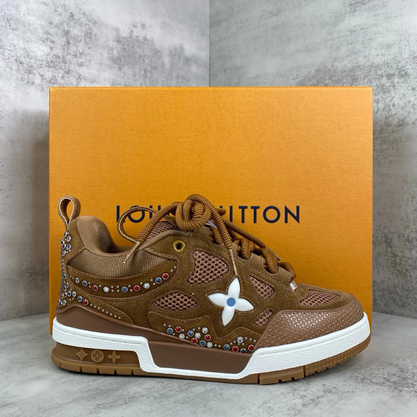 Кроссовки Женские Louis Vuitton 18747235