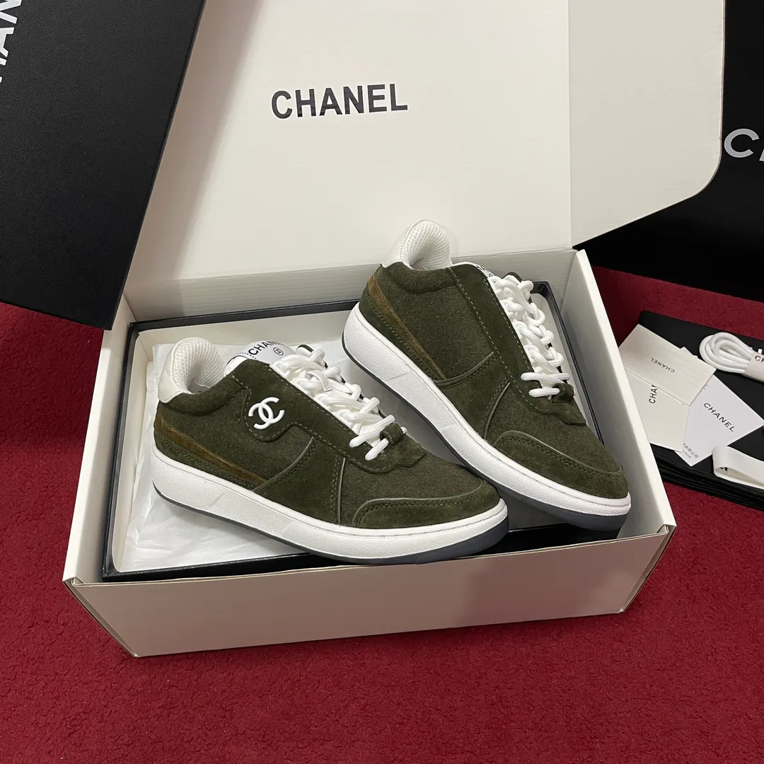 Кроссовки Женские Chanel 18195105