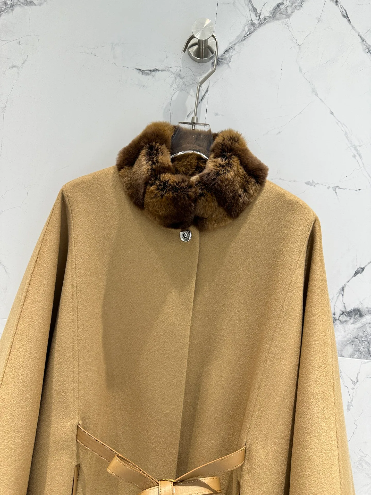 Пальто Женские Loro Piana 18513170
