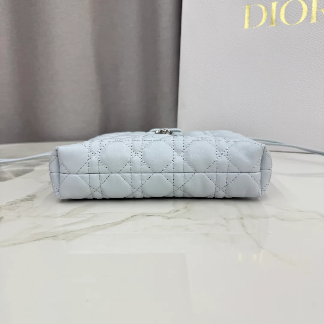 Классические Сумки Женские Christian Dior 12594813