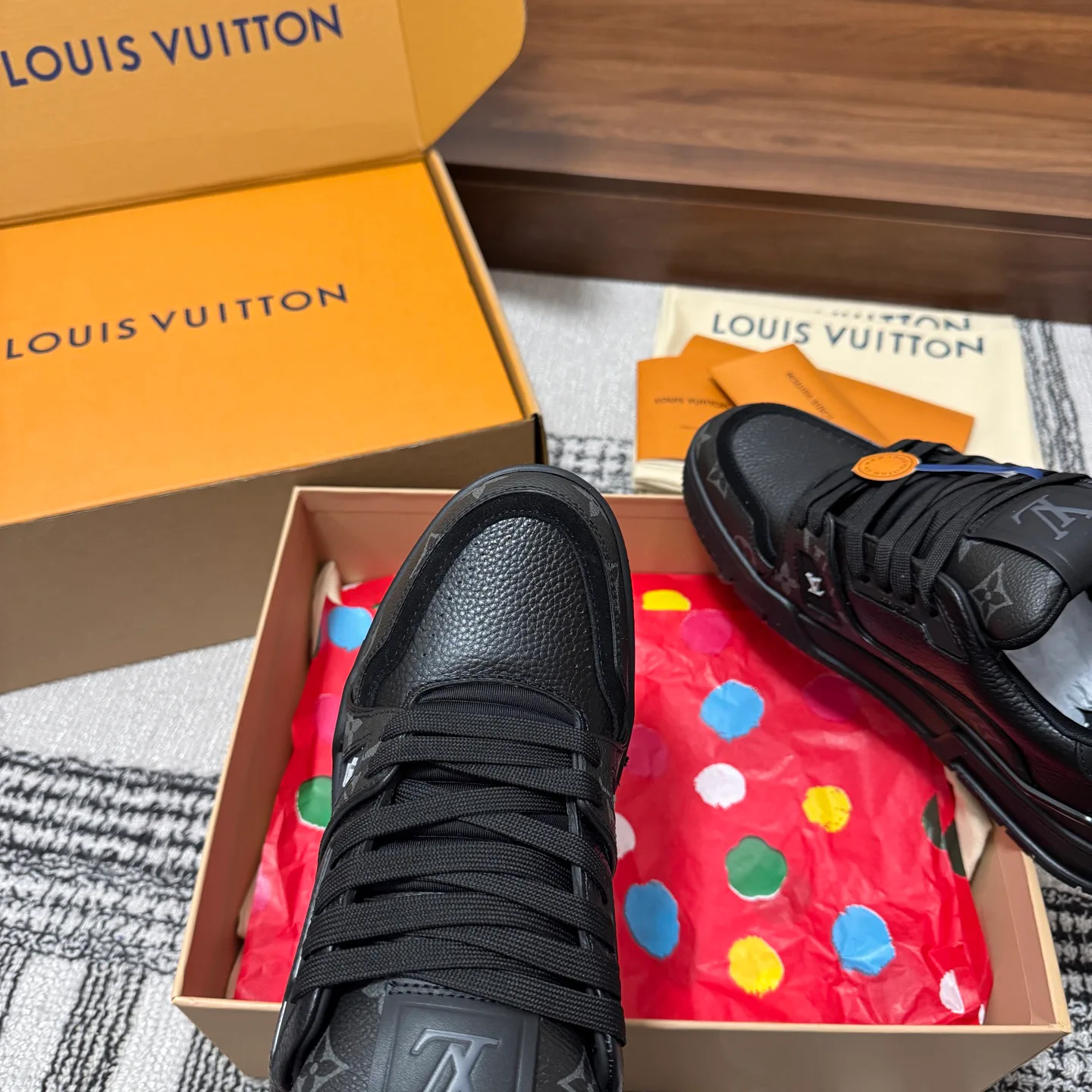 Кроссовки Женские Louis Vuitton 1546840