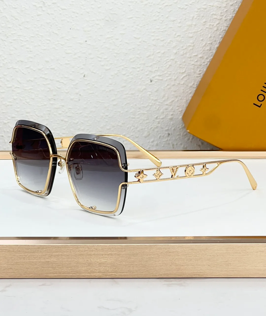 Очки Louis Vuitton 13434175