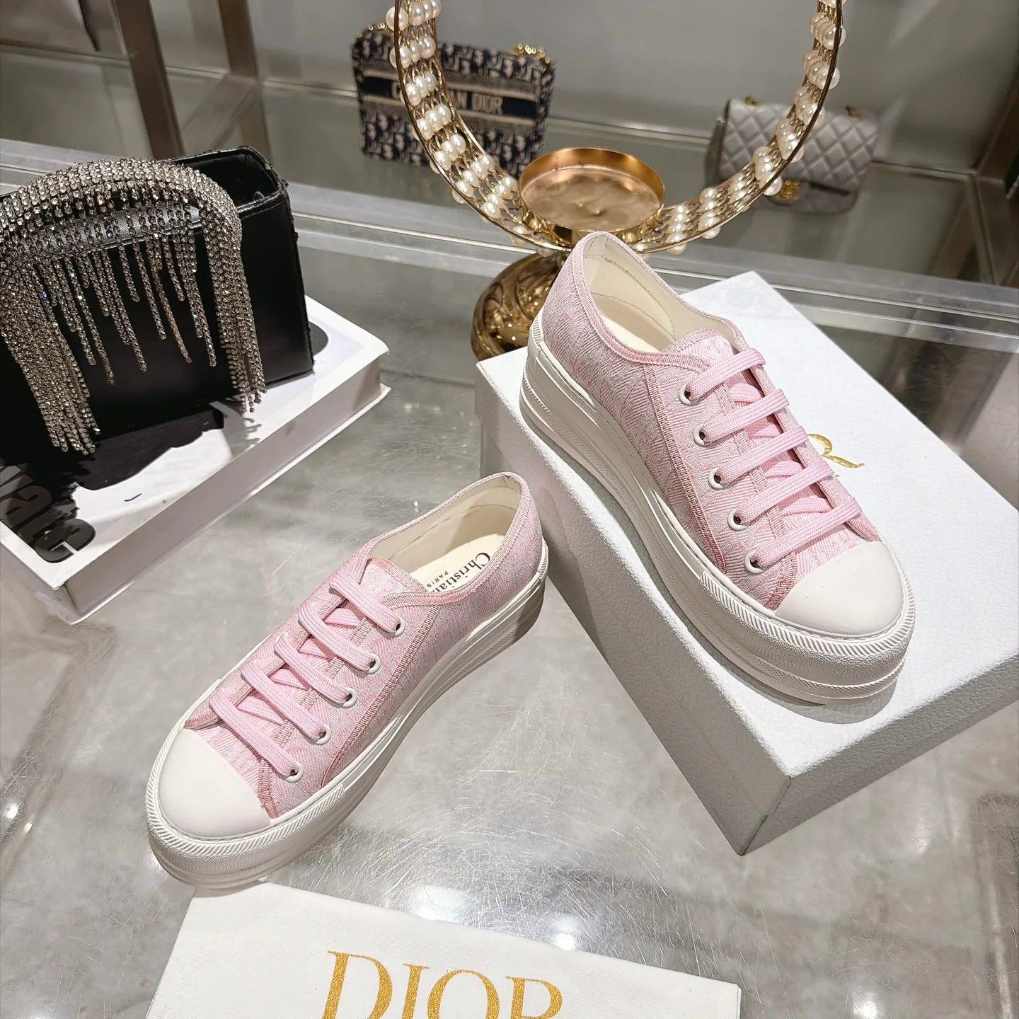 Кроссовки Женские Christian Dior 18764218