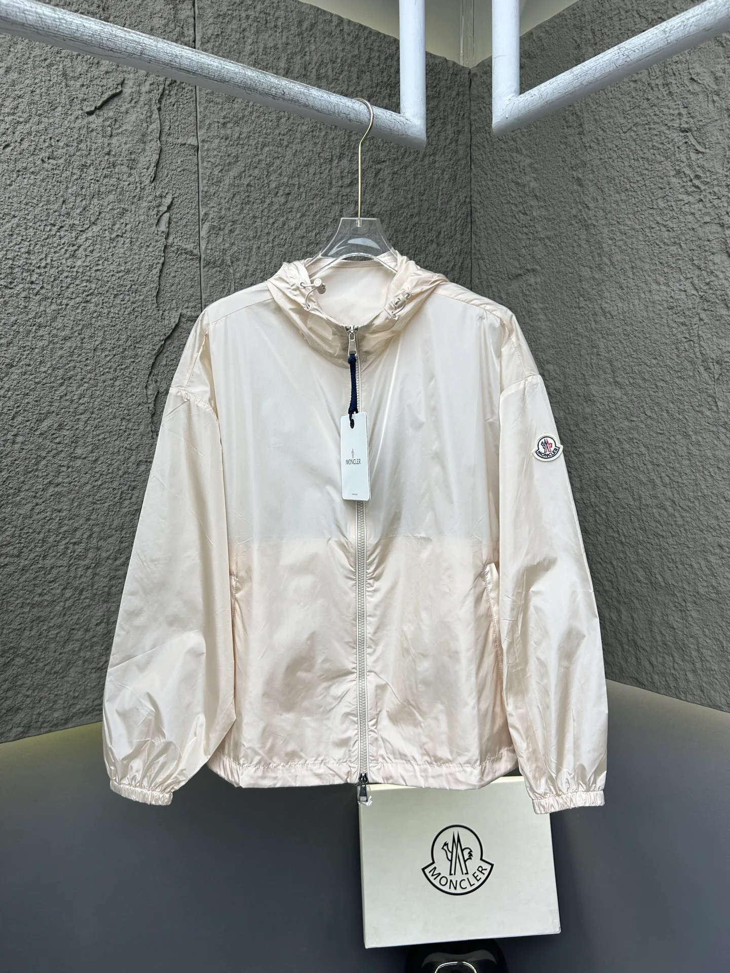 Куртки И Пуховики Женские Moncler 11862681