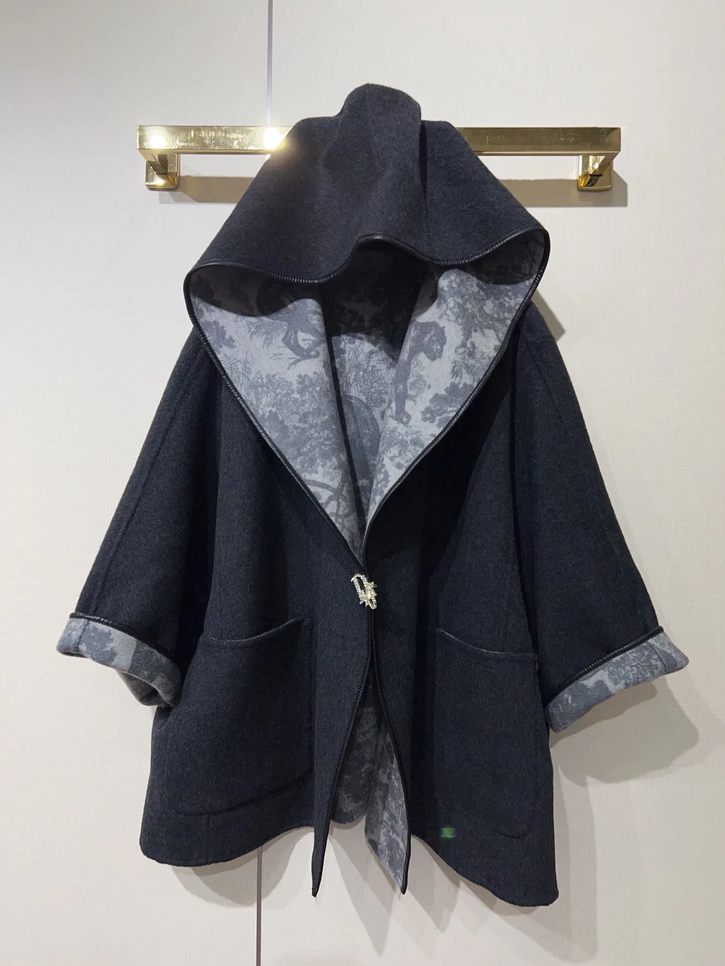 Пальто Женские Christian Dior 18842857