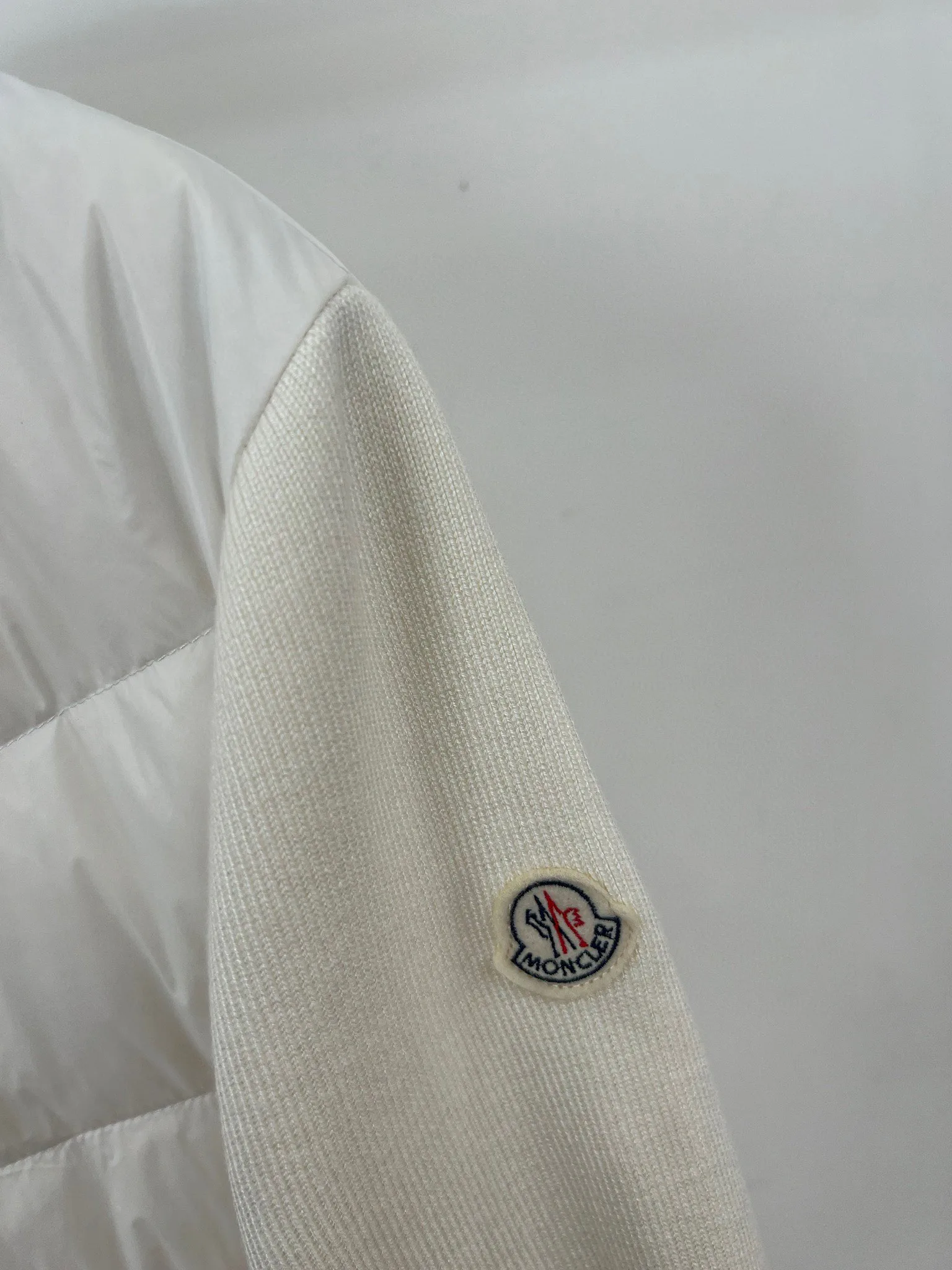 Куртки И Пуховики Женские Moncler 18415624