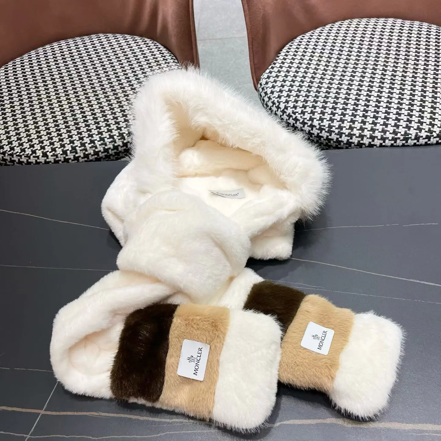 Головные Уборы Moncler 5462096