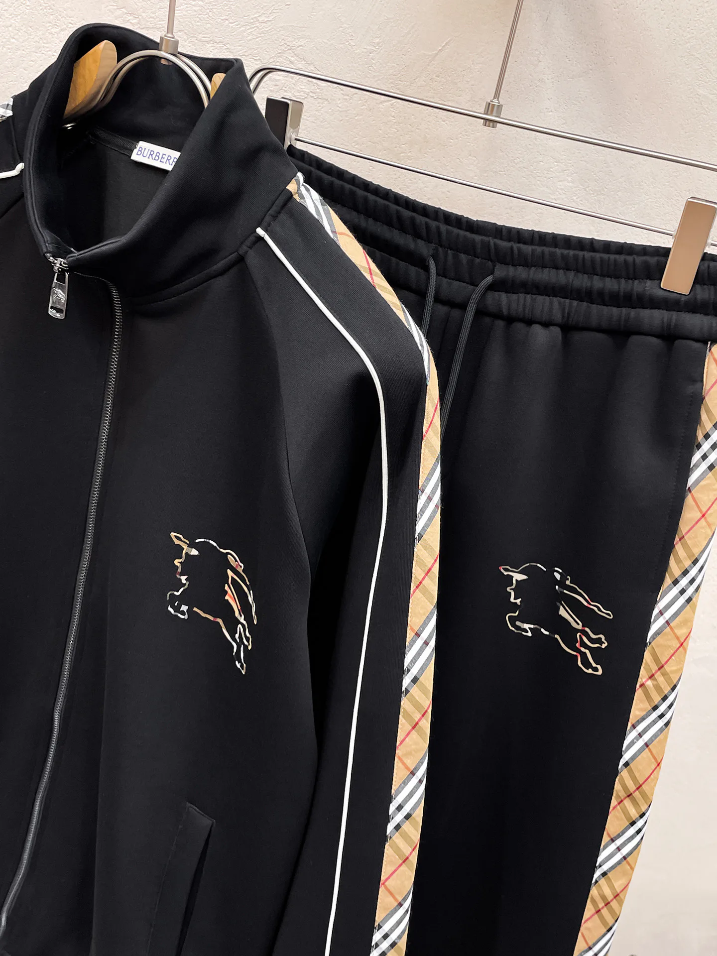 Спортивные Костюмы Мужские Burberry 235401