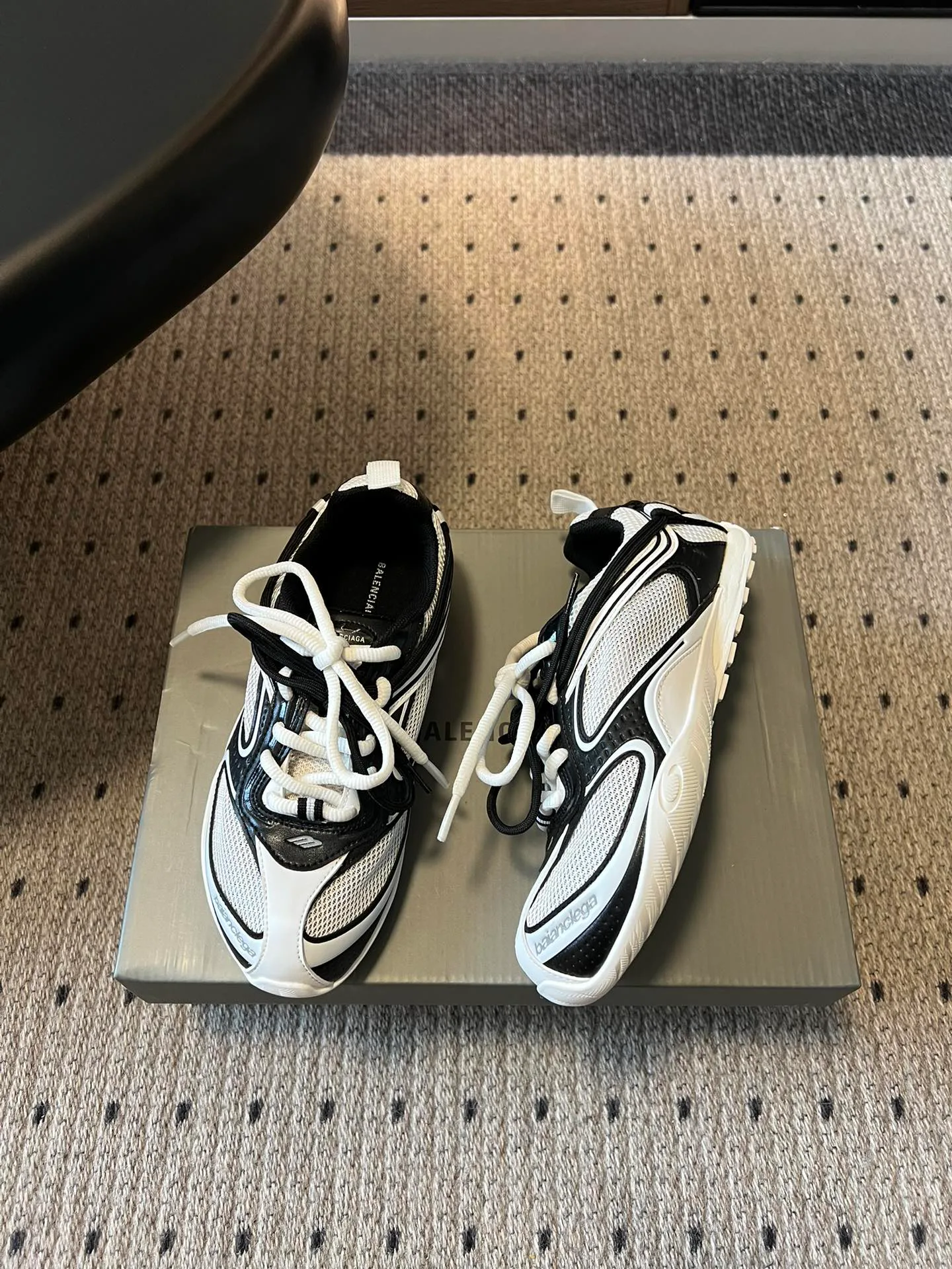 Кроссовки Женские Balenciaga 12713040