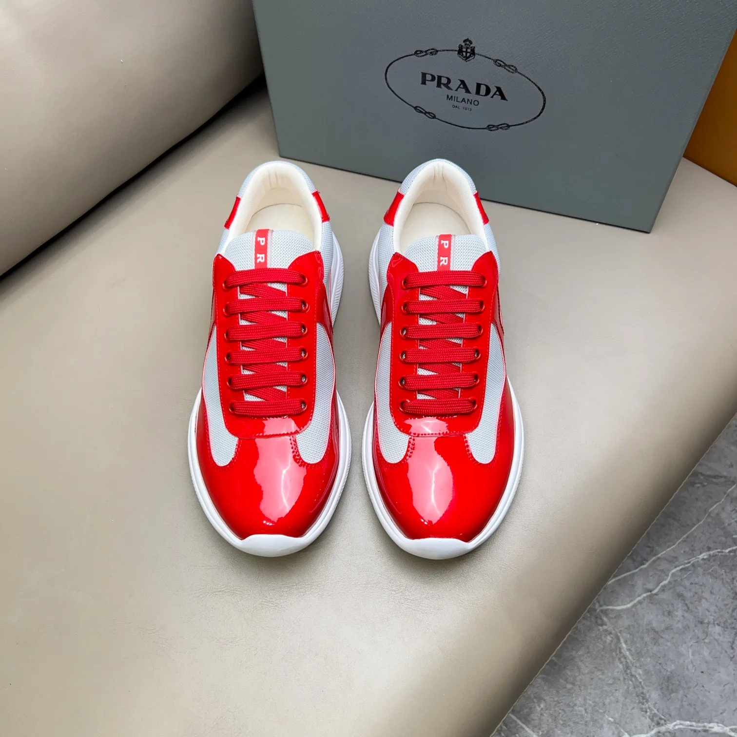 Кроссовки Женские Prada 17636257