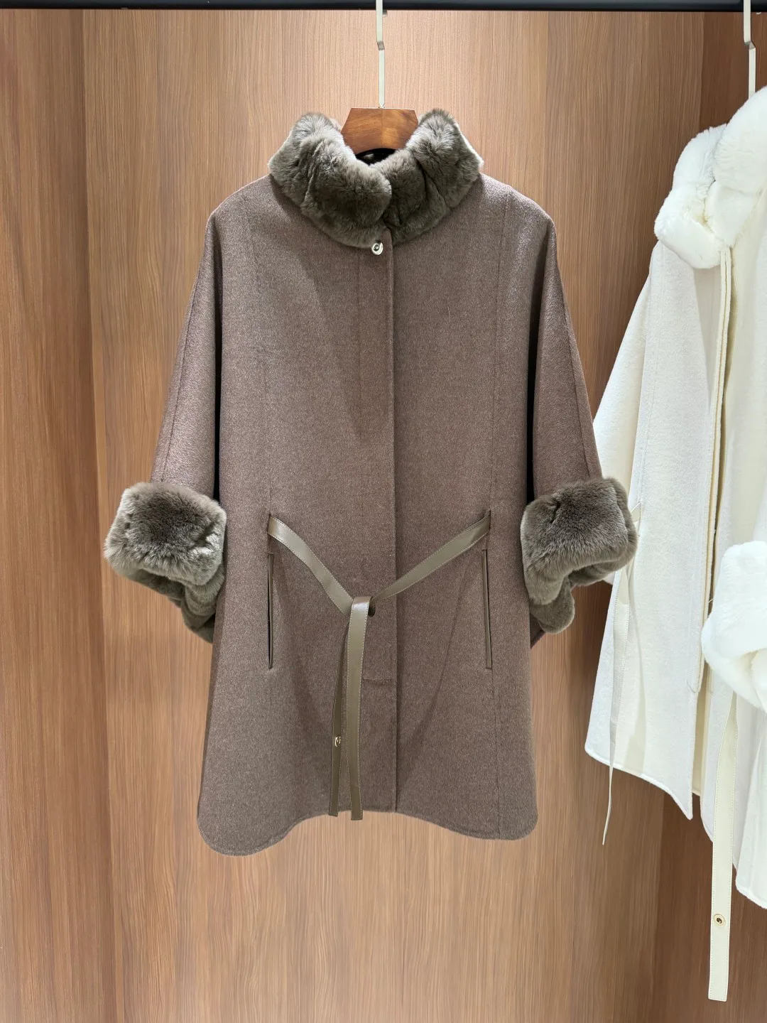 Пальто Женские Loro Piana 19227043