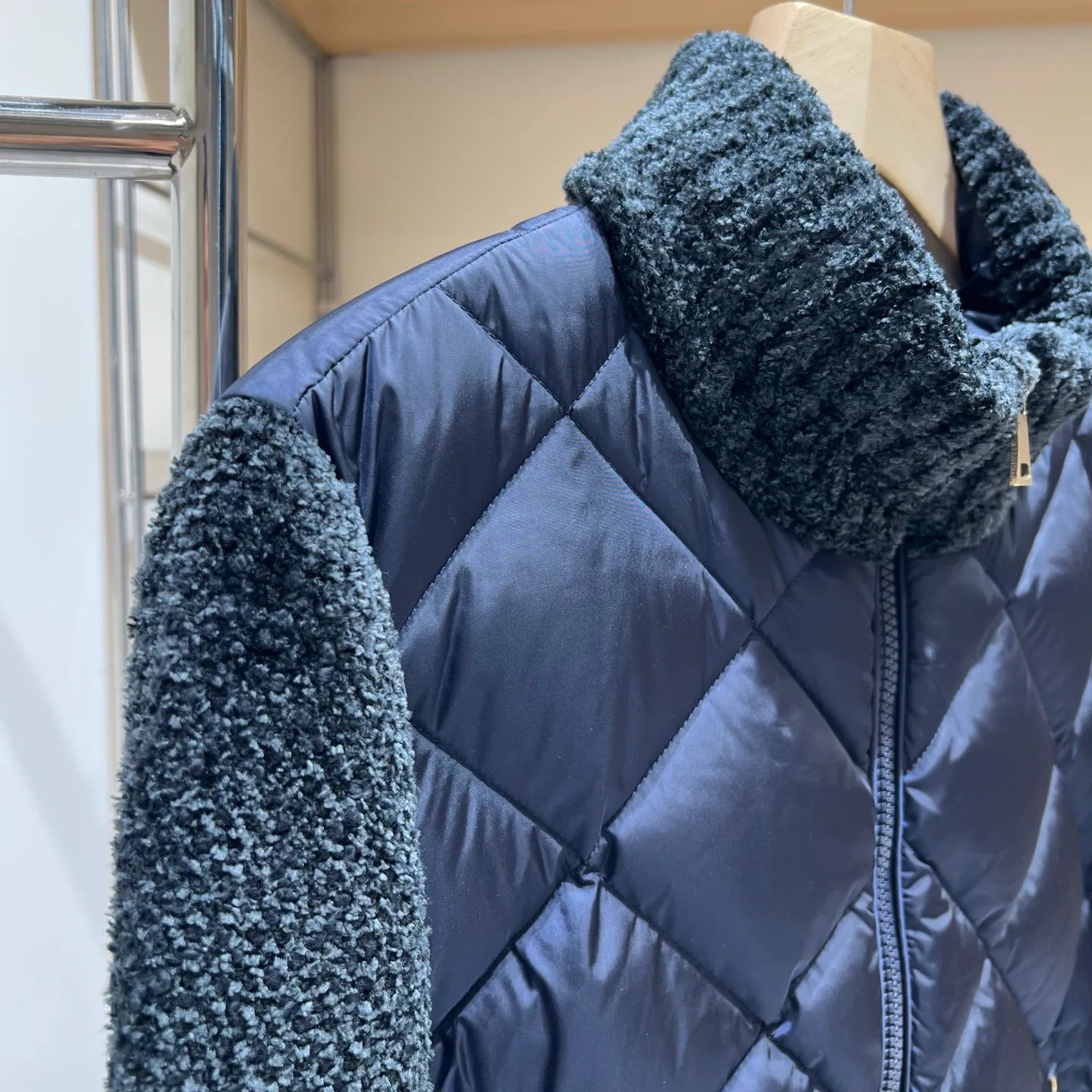 Куртки И Пуховики Женские Moncler 18188619