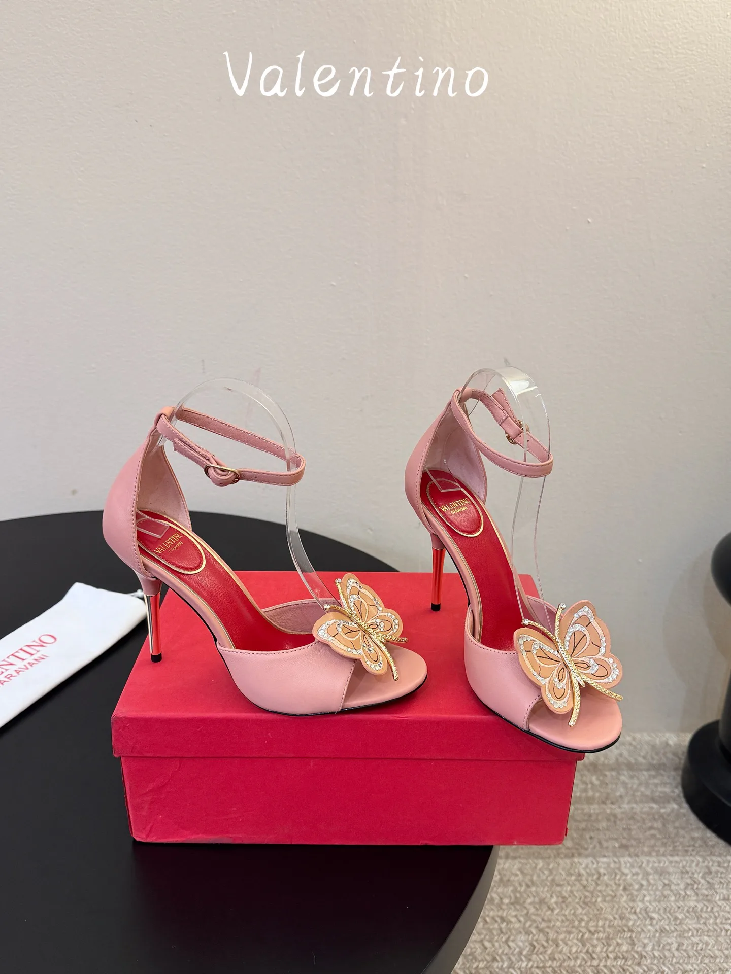Босоножки Женские Valentino 17933483