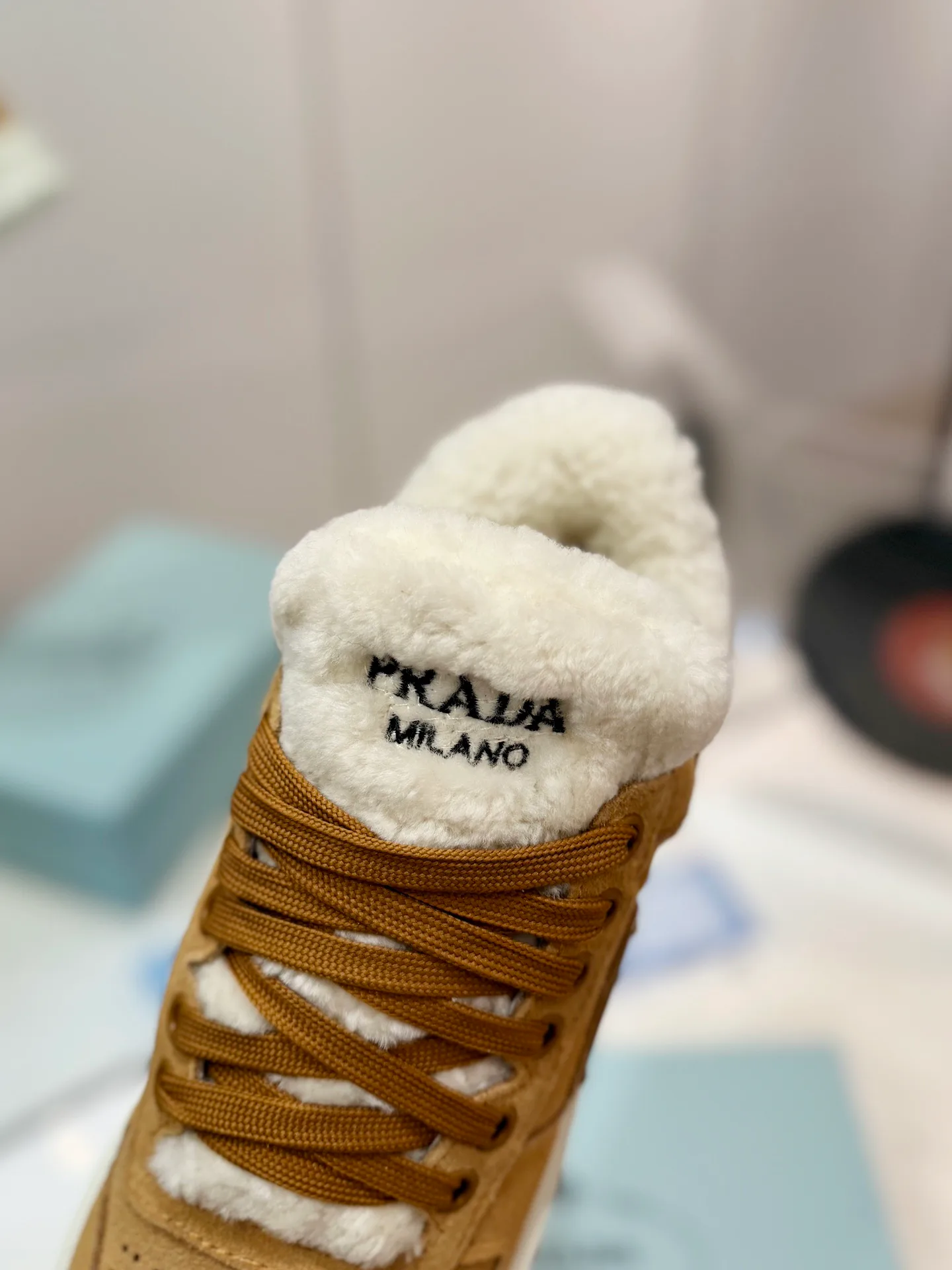 Кроссовки Женские Prada 20068658