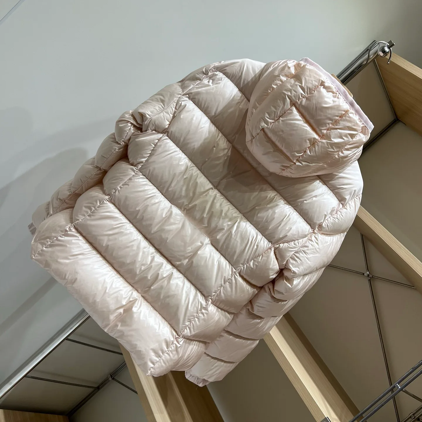 Куртки И Пуховики Женские Moncler 18032038