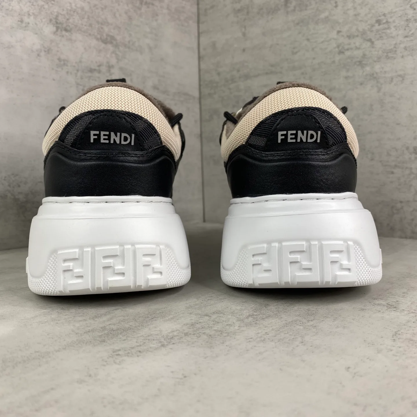 Кроссовки Мужские Fendi 275353