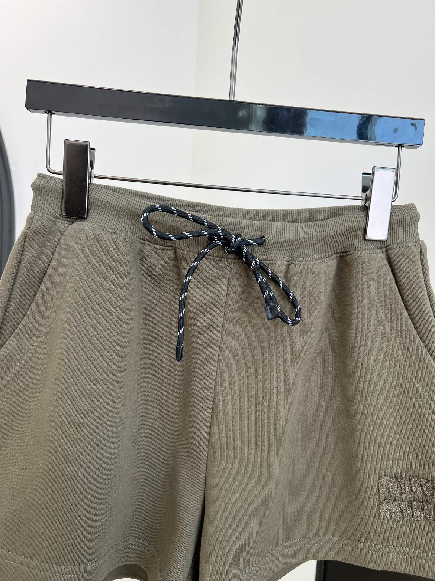 Шорты Женские Miu Miu 5881605