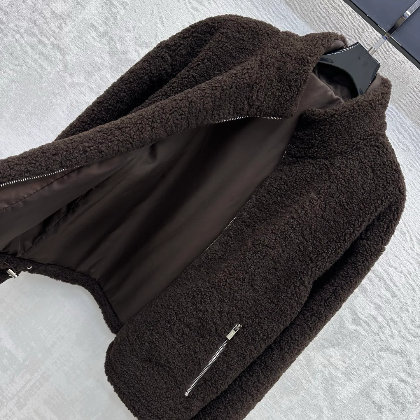 Куртки И Пуховики Женские Miu Miu 17908725