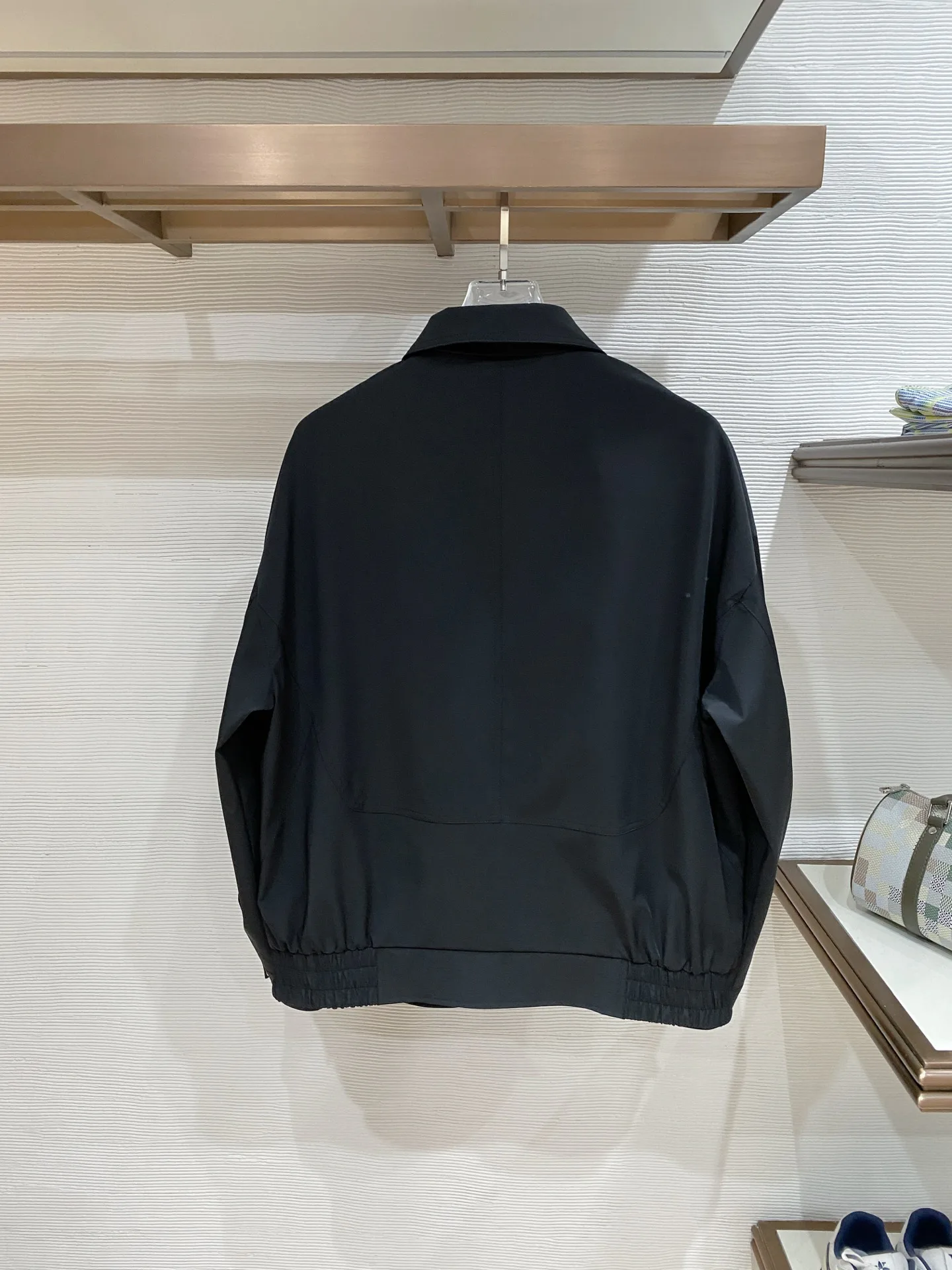 Куртки И Пуховики Мужские Prada 11392173