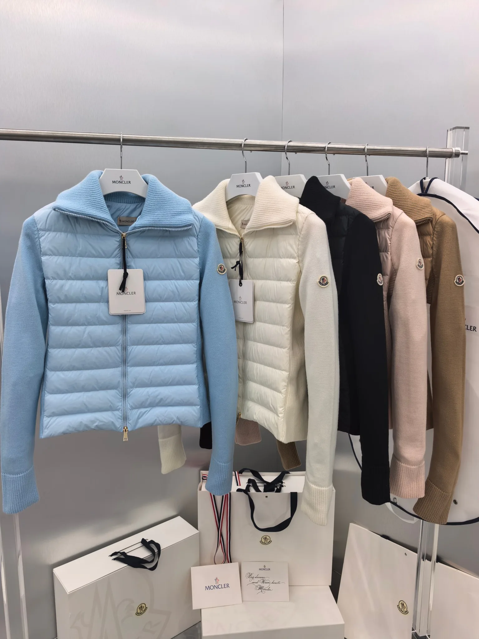 Куртки И Пуховики Женские Moncler 18762818