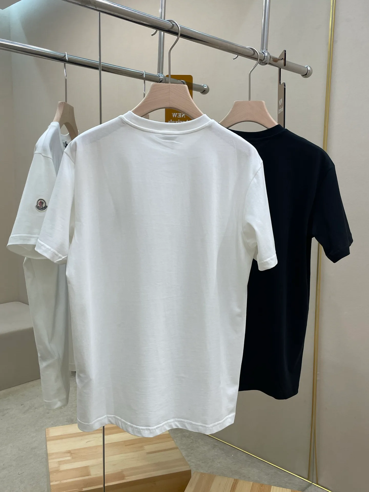 Футболки Женские Moncler 11682998