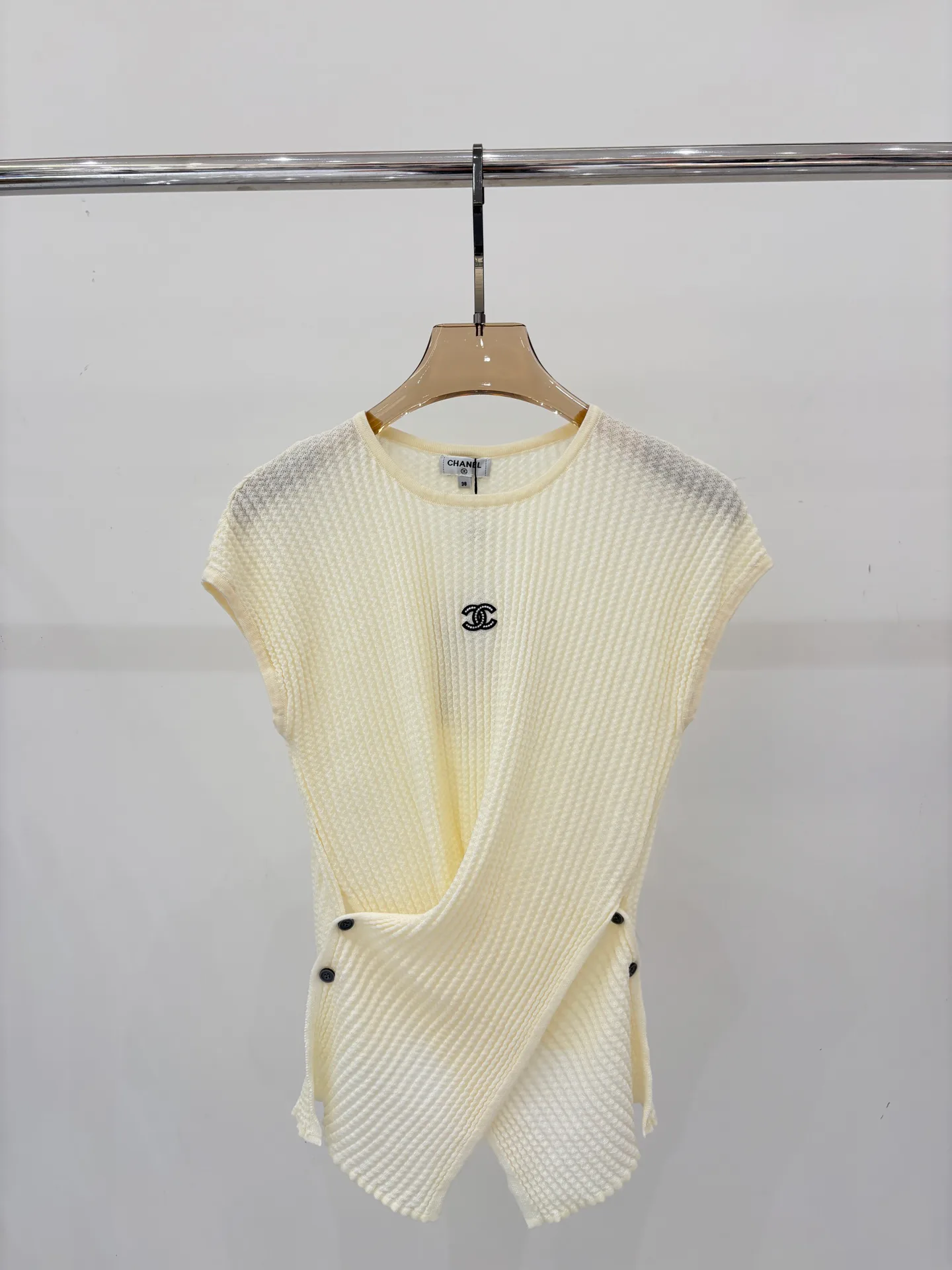 Жилеты Женские Chanel 11888807