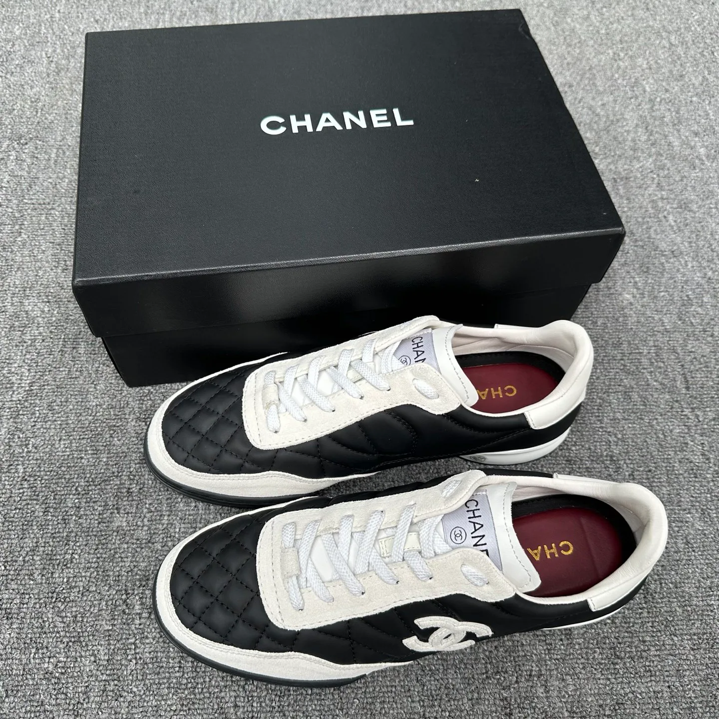Кроссовки Женские Chanel 18076099