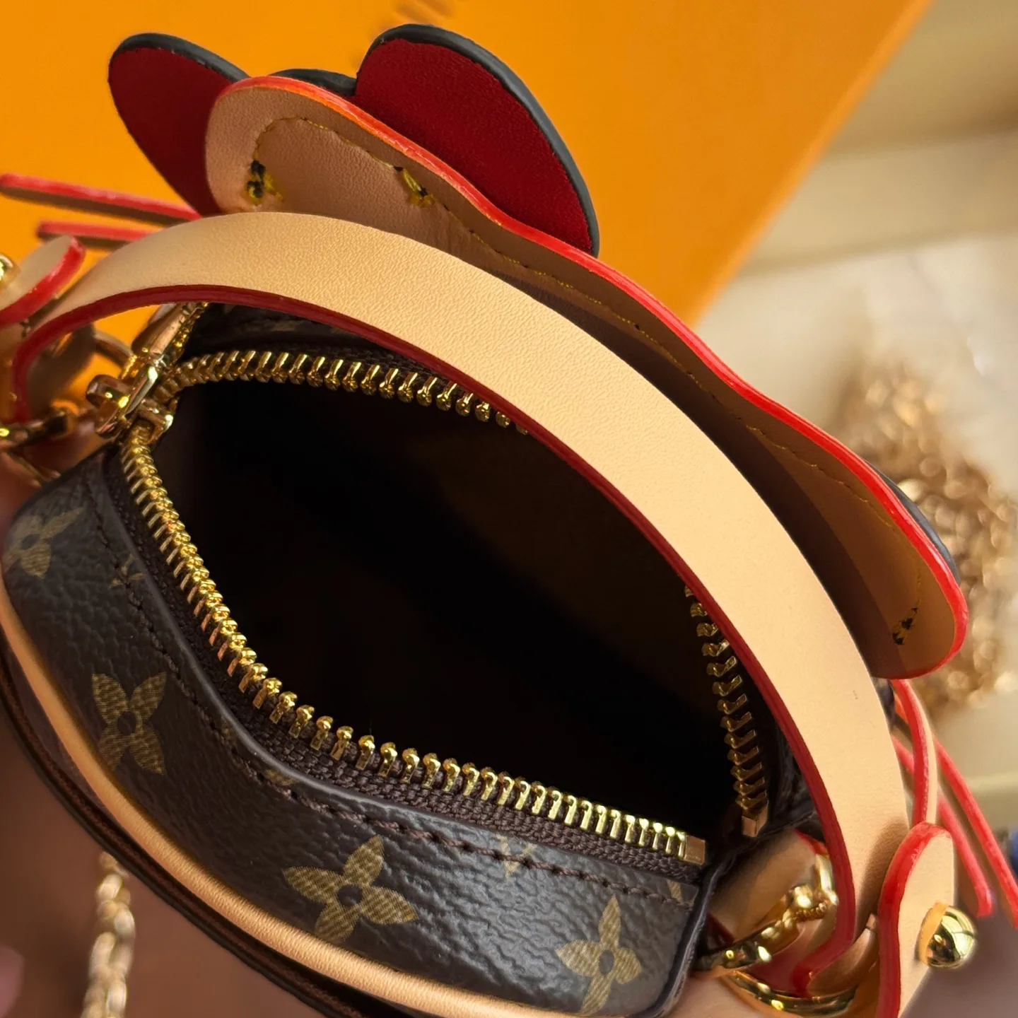 Сумки На Ремне Женские Louis Vuitton 1256000
