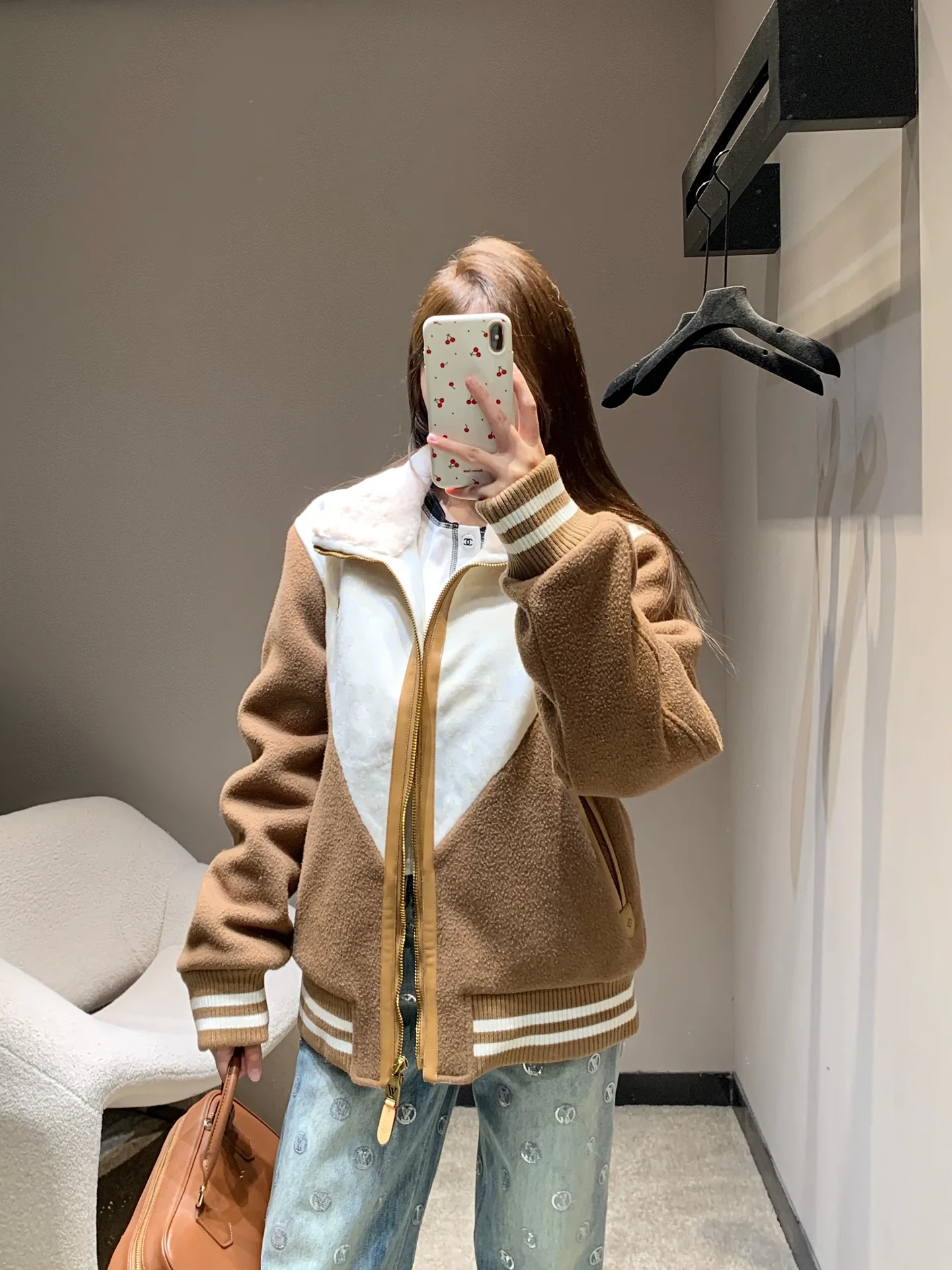 Куртки И Пуховики Женские Louis Vuitton 371855