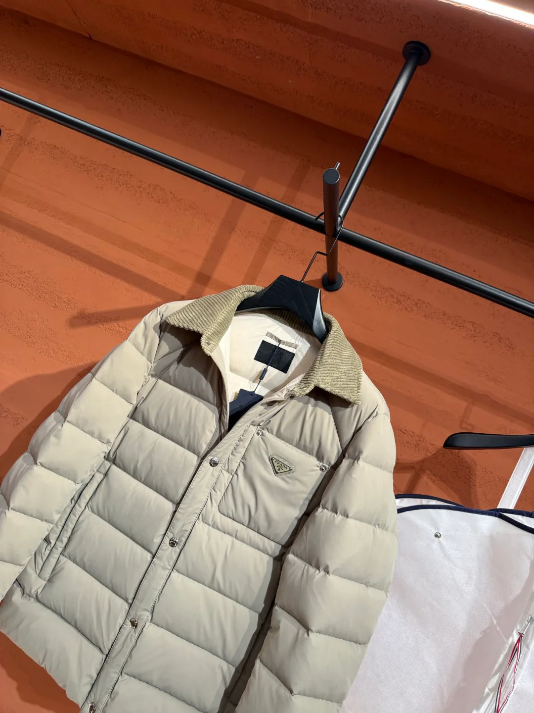 Куртки И Пуховики Женские Prada 18387797