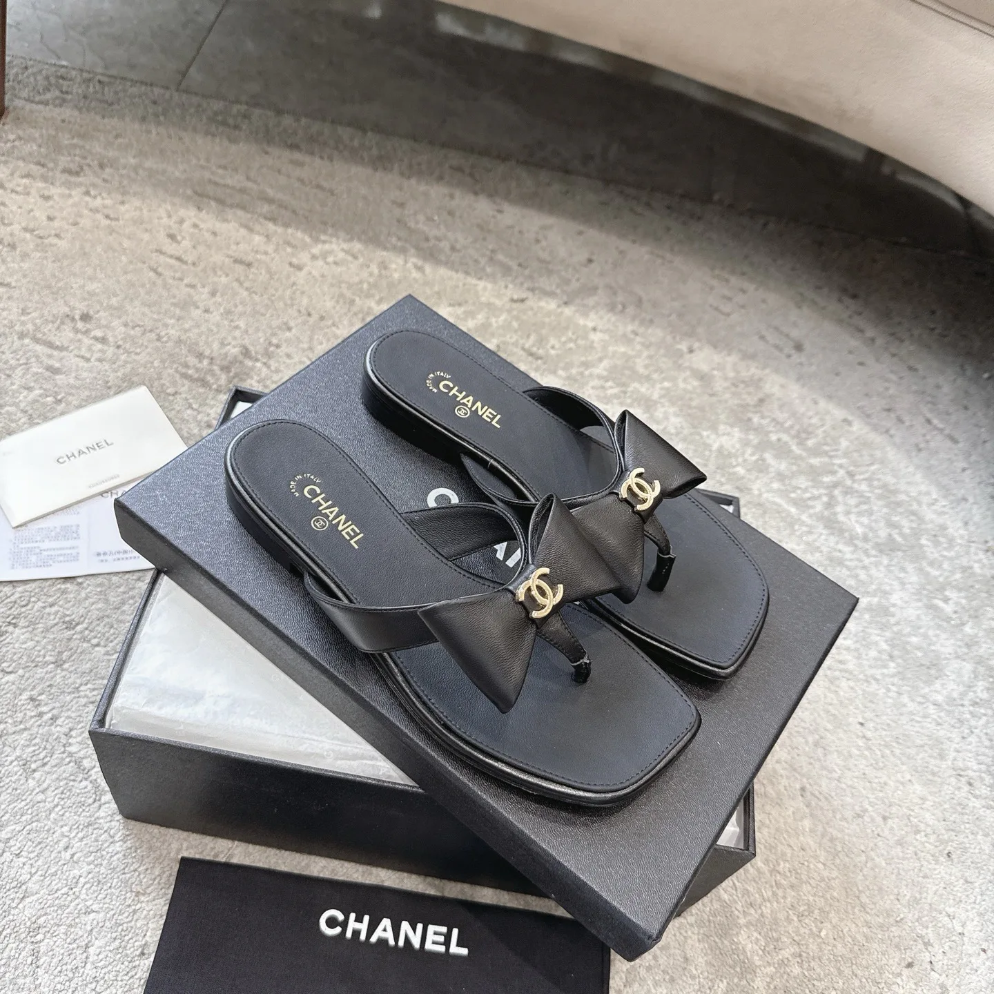 Шлепанцы Женские Chanel 17572302